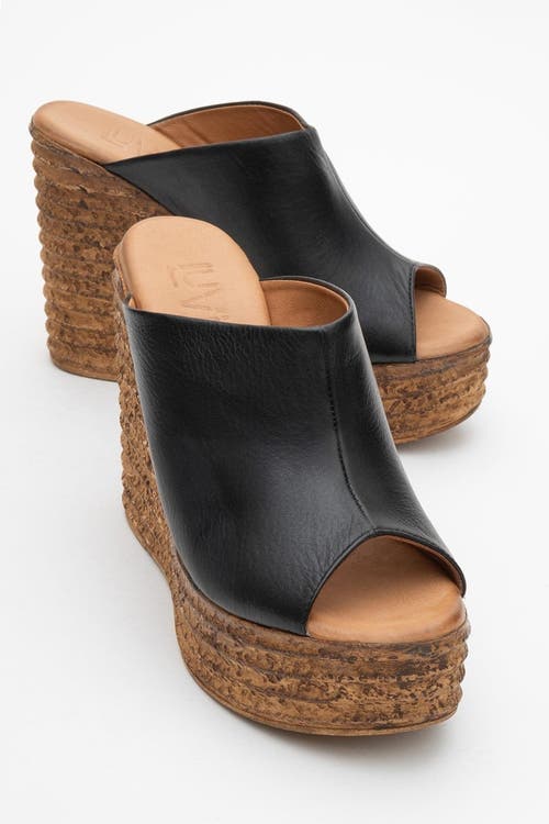 Forever & Always Shoes Nelly Leather Platform Sandal In Black