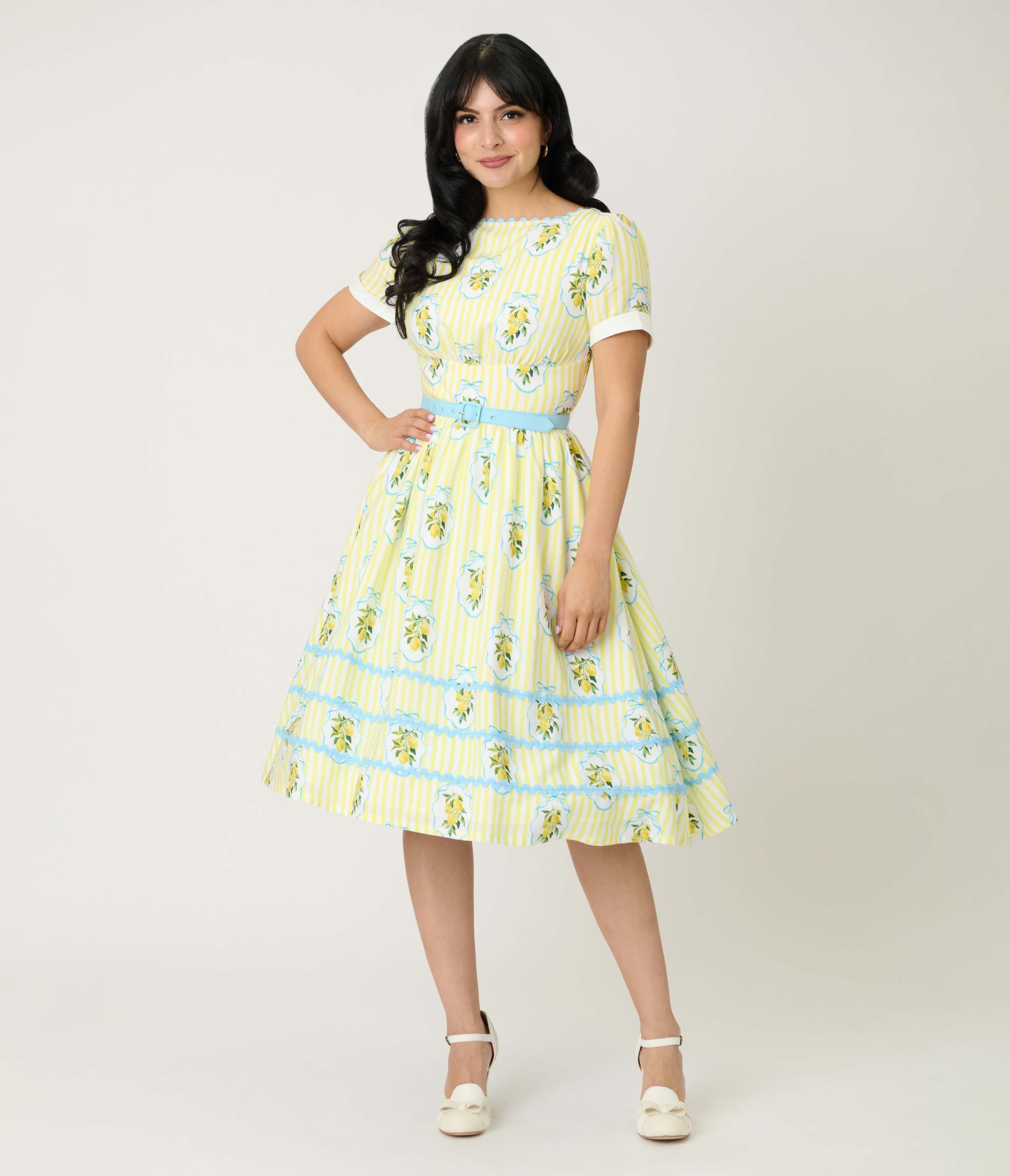 selected Yellow Stripe W/ Lemon Print