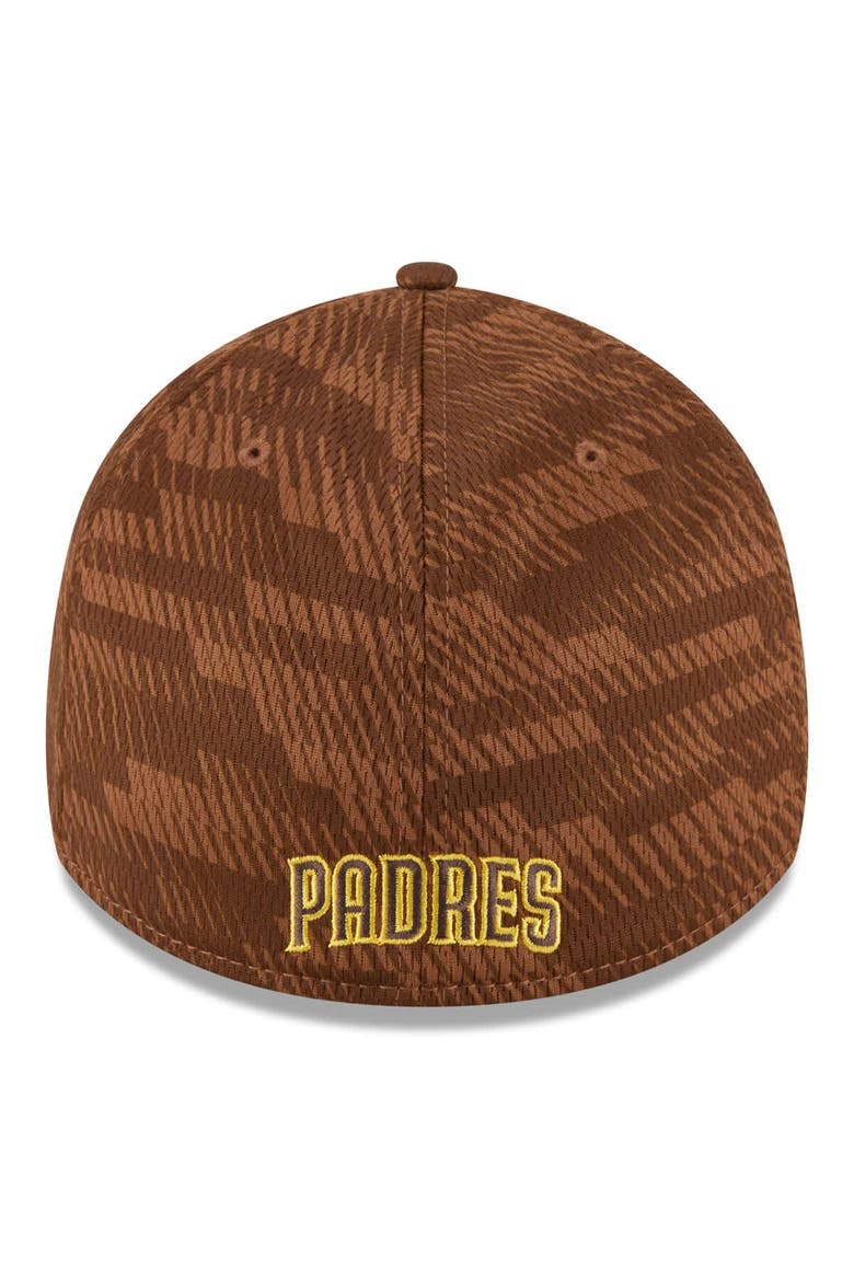 Men's New Era Brown San Diego Padres 2025 MLB Clubhouse 39THIRTY Flex Hat, Alternate, color, Brown