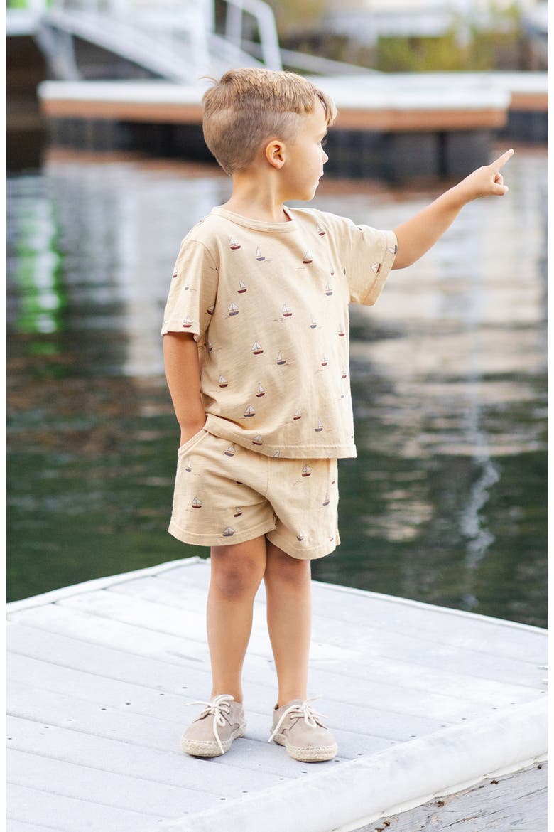 Sailboats Cotton T-Shirt & Shorts Set, Alternate, color, BUTTERSCOTCH