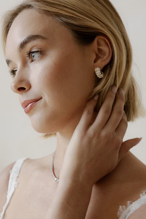 Untamed Petals Millie Mini Pearl Hoops In Gold