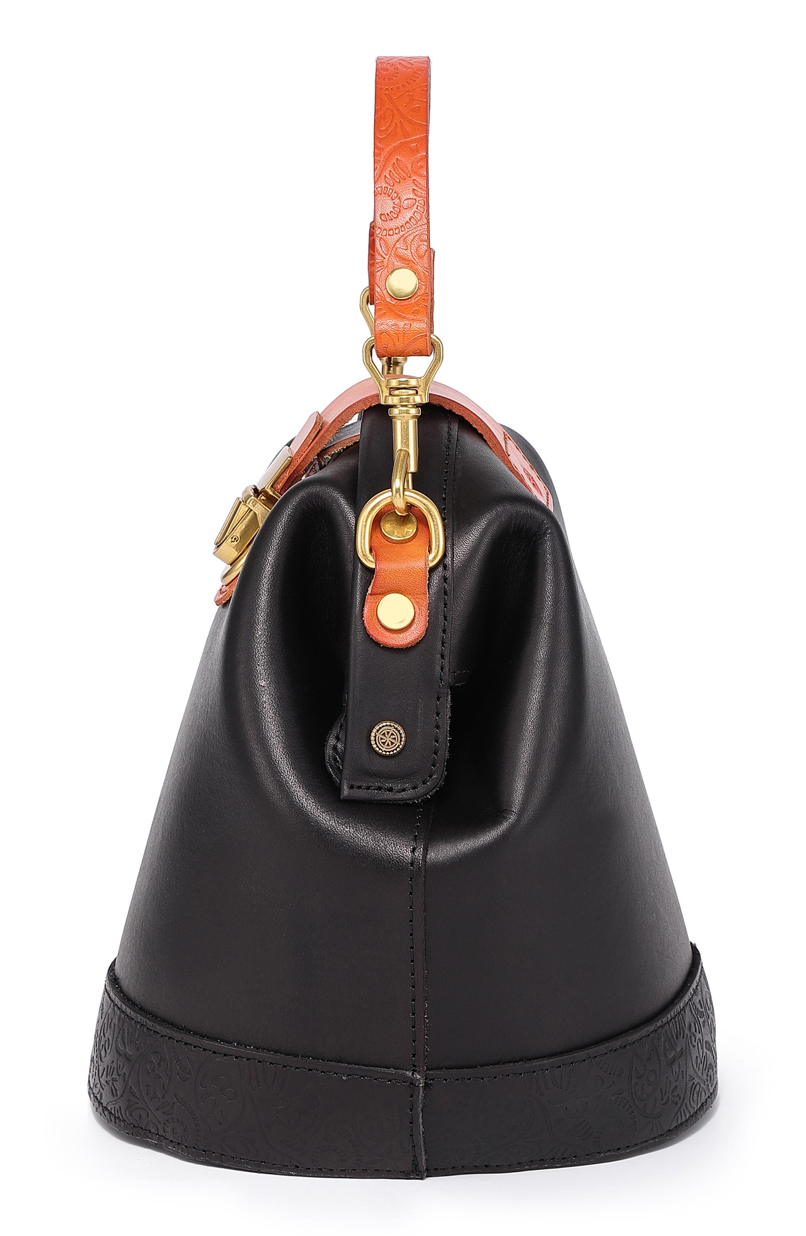 OLD TREND Doctor Bucket Leather Crossbody Bag, Alternate, color, Black