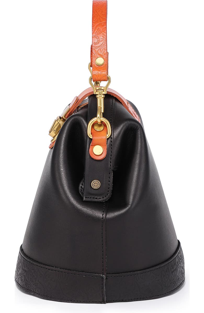 OLD TREND Doctor Bucket Leather Crossbody Bag, Alternate, color, Black