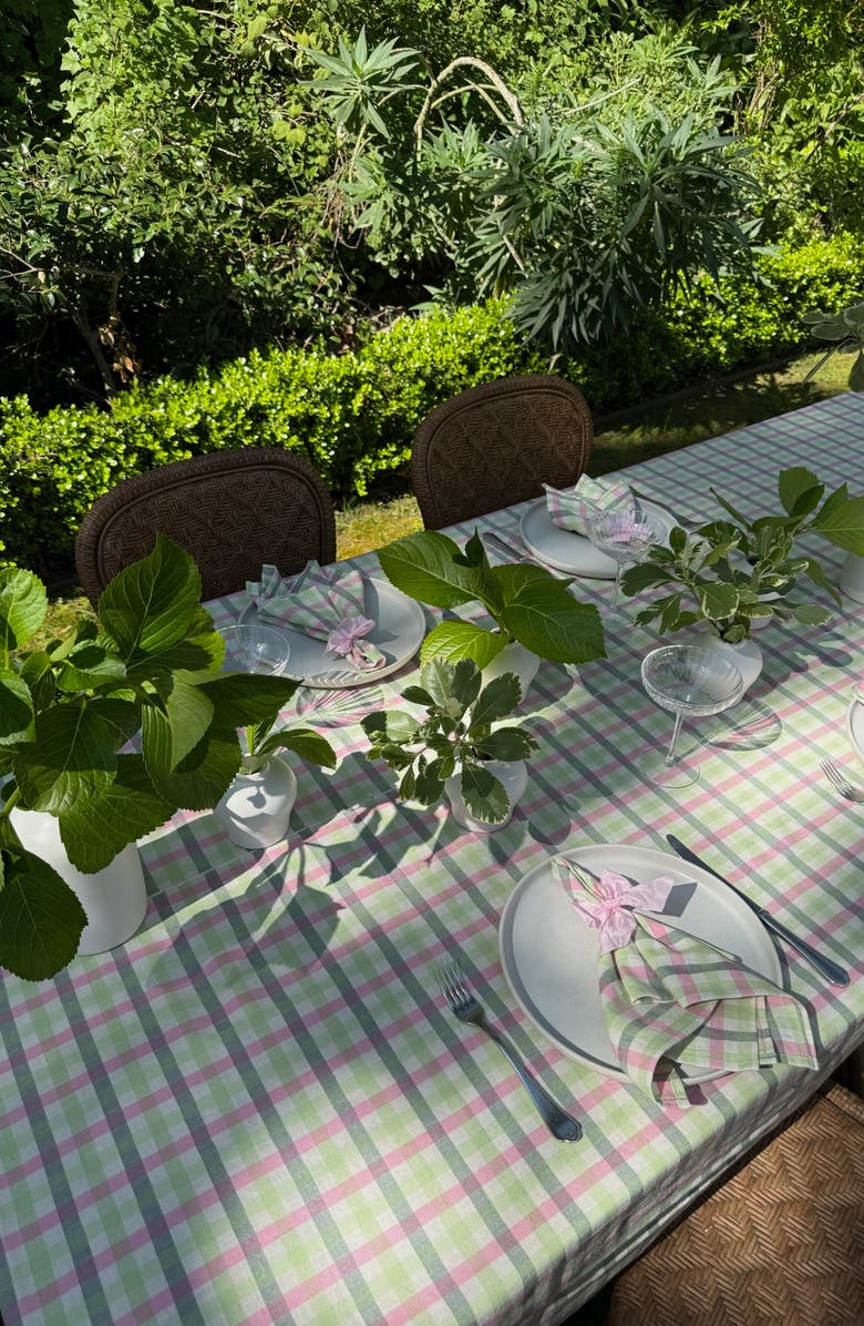 Heather Taylor Home Gingham Clover Tablecloth, Alternate, color, Clover