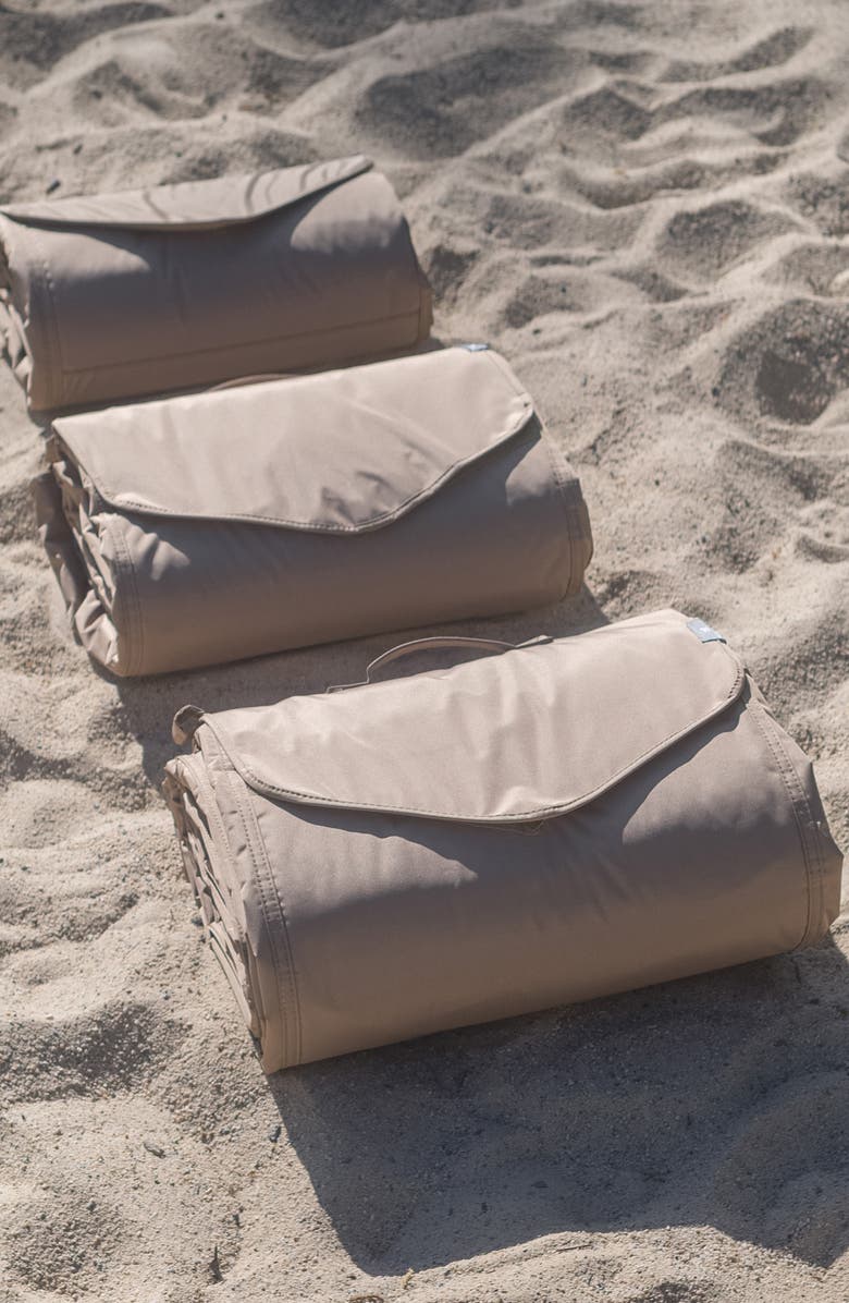 little unicorn 5 x 10 Outdoor Blanket, Alternate, color, Beige Buffalo Check