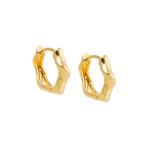 Solid Twisted Shape Huggie Earring