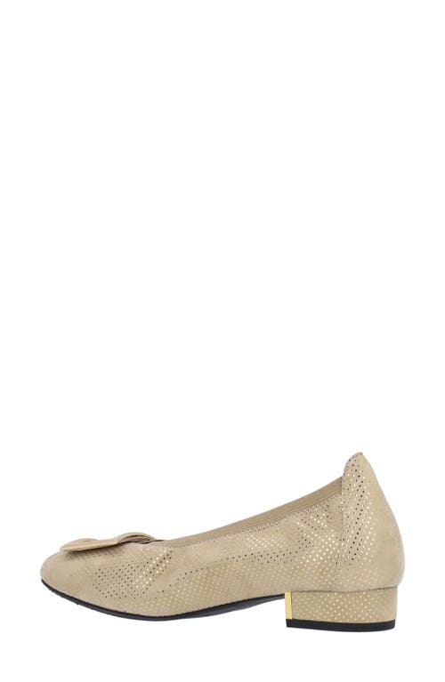 L'amour Des Pieds Floella Almond Toe Pump In Neutral