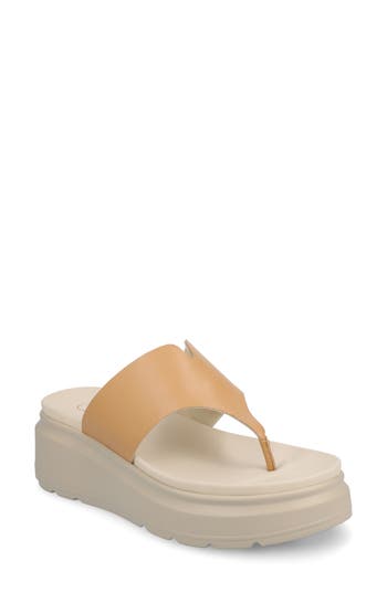 Journee Collection Carah Platform Wedge Sandal In Tan