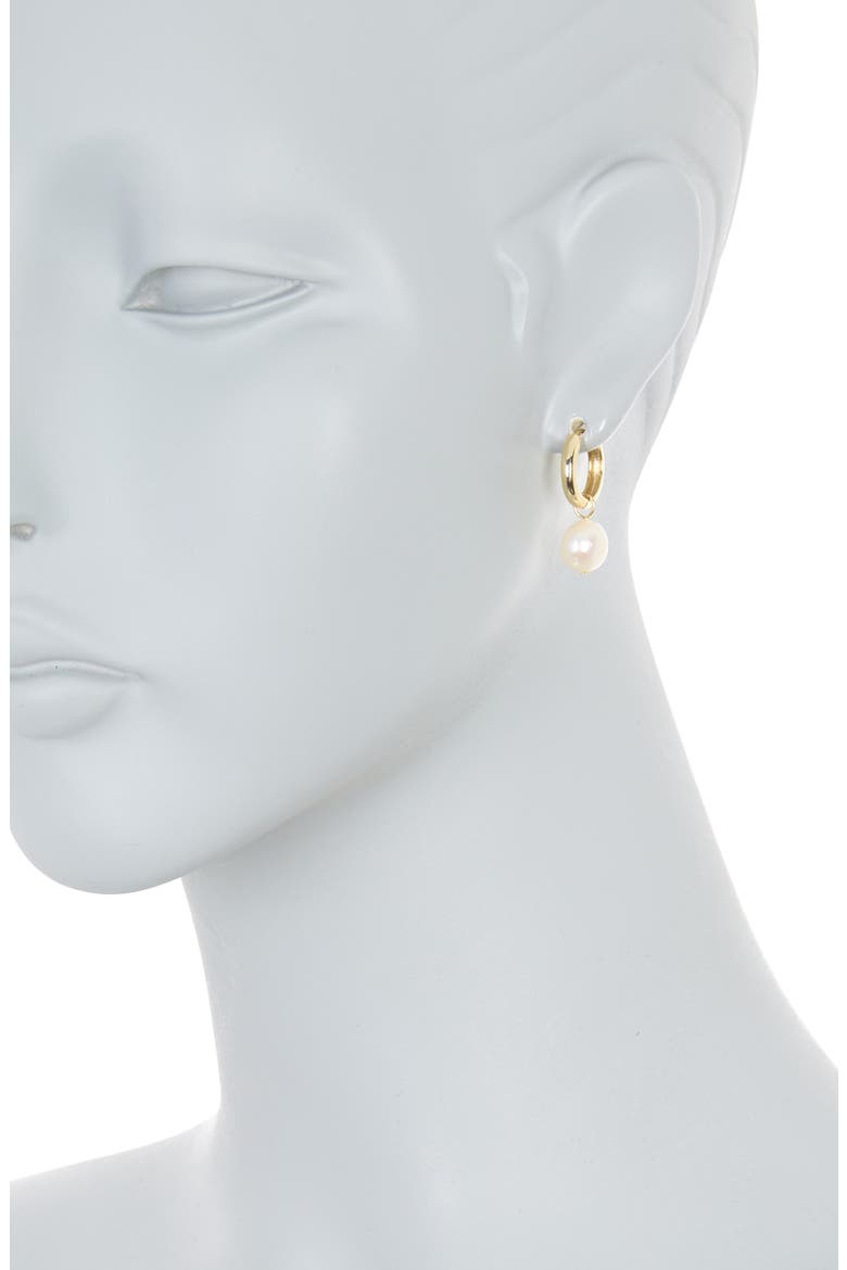 9.5-10mm Freshwater Pearl Drop Huggie Earrings, Alternate, color, WHITE- GOLD