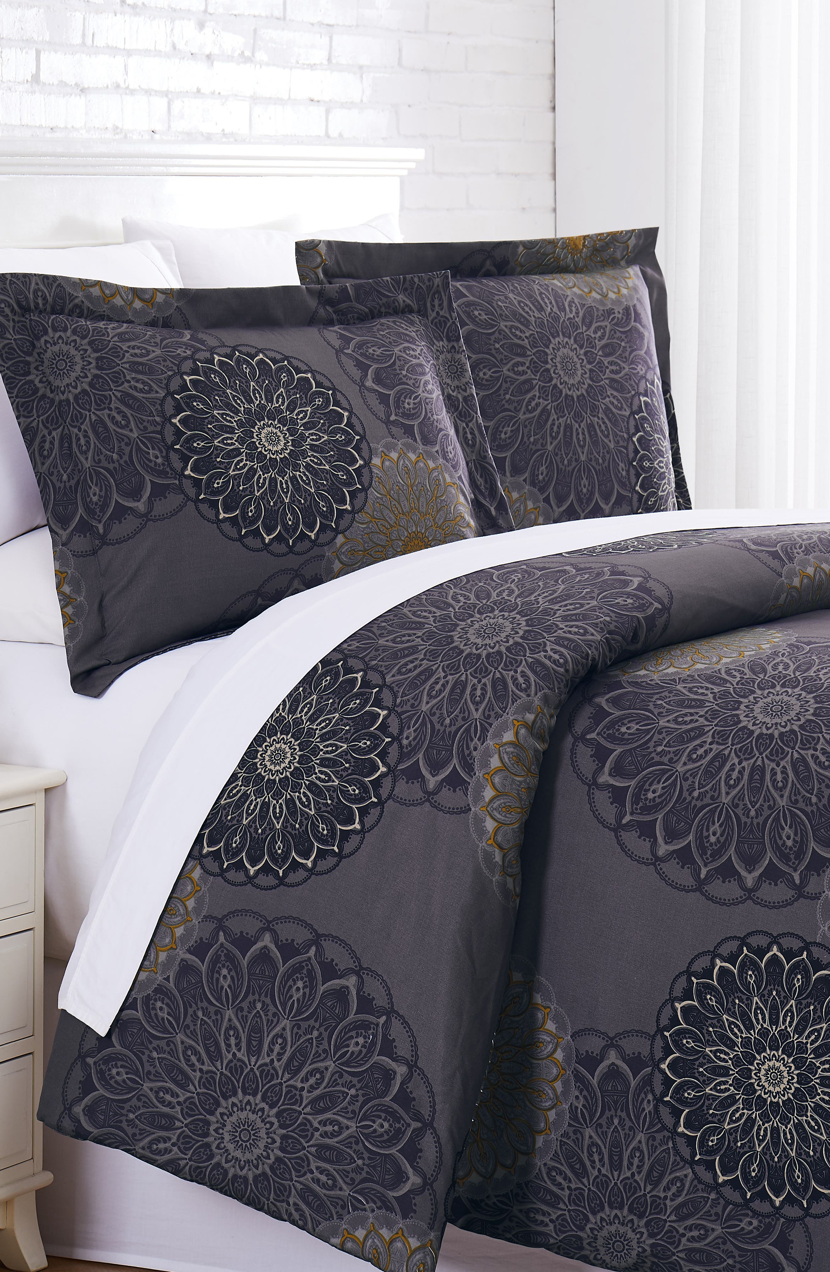 SOUTHSHORE FINE LINENS Midnight Floral Duvet Cover Set