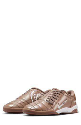 Total 90 Soccer Sneaker
