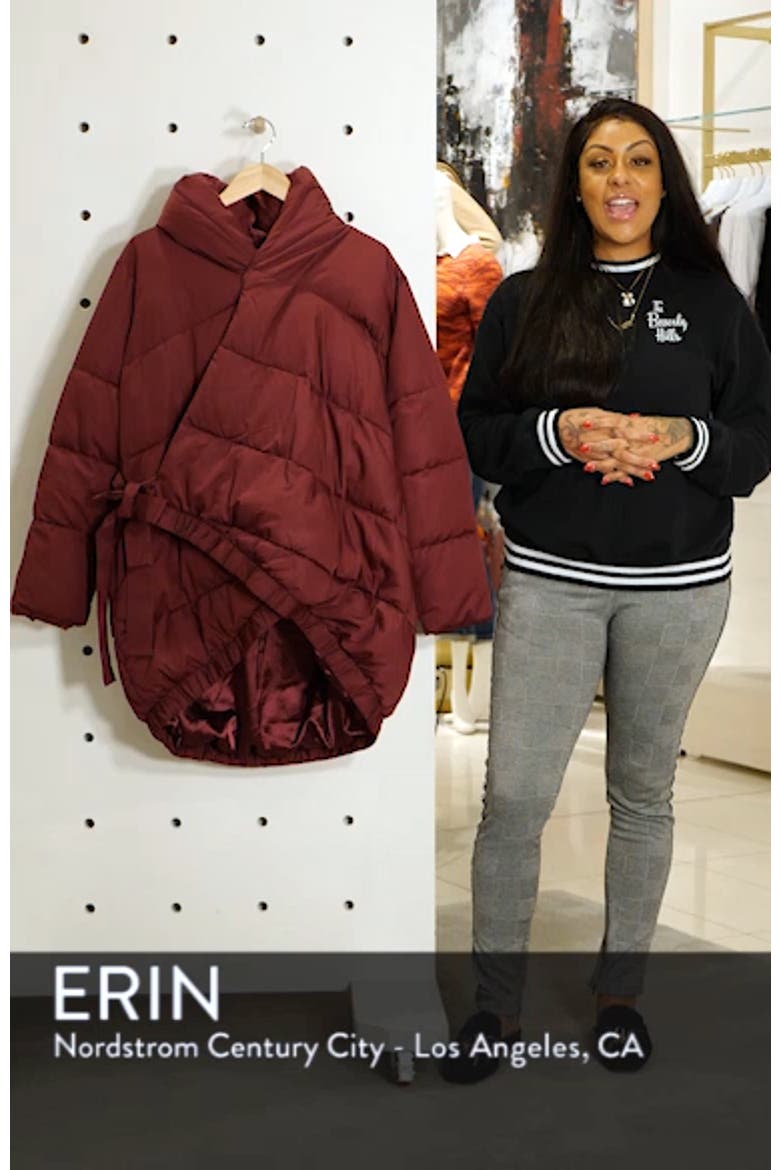 Kanda Puffer Coat video