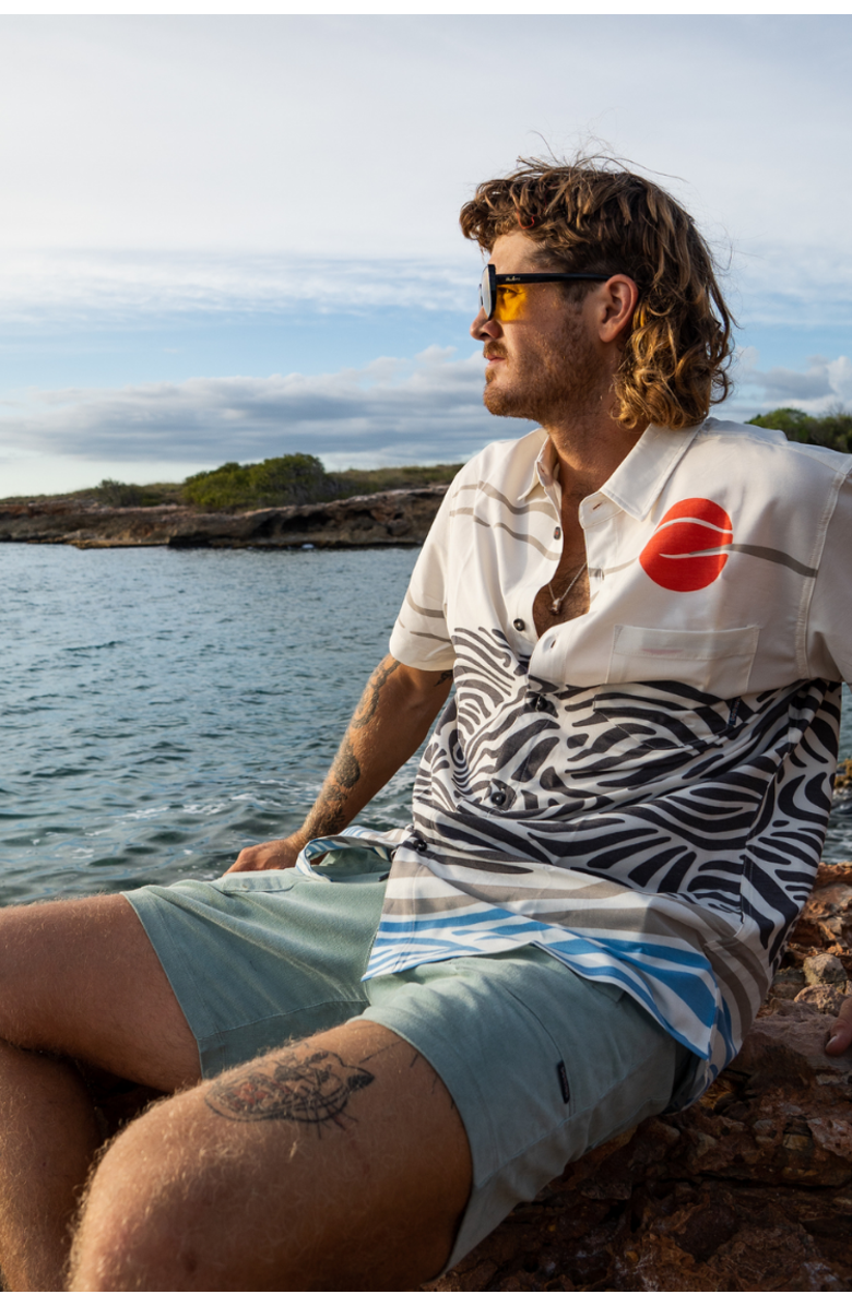 Baja Llama Red Sun Over Black Hills - Vagabond Button Up, Alternate, color, Multi