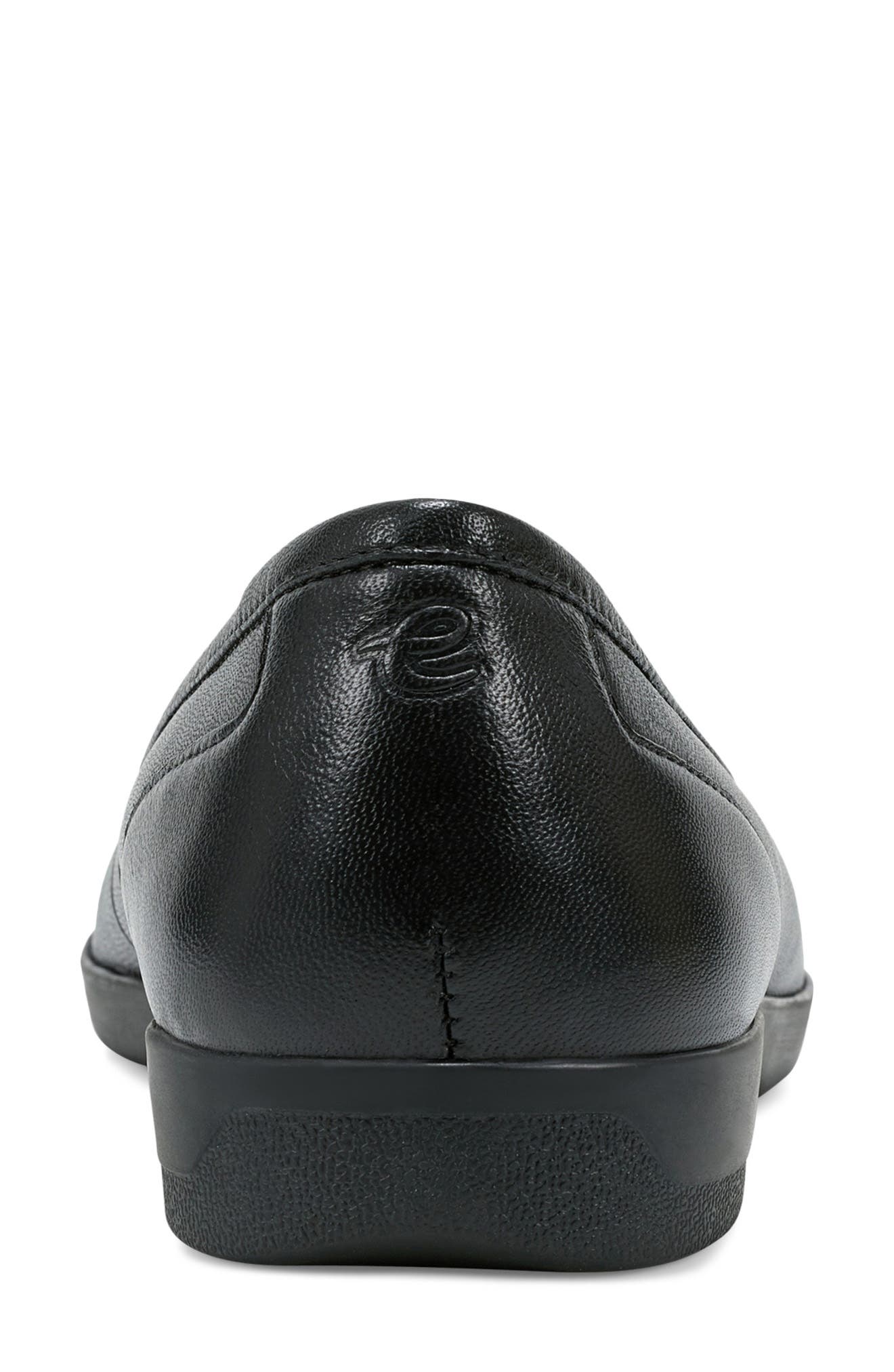 Easy Spirit Casual Moc Toe Flat, Alternate, color, Black Comb