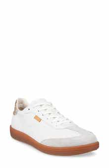 Soft 11 Sneaker