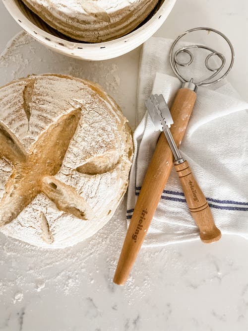 Frieling Bread Lame Dough Scoring Blade W/extra Blades And Cover, 7.5 Inch, Natural Wood Handle
