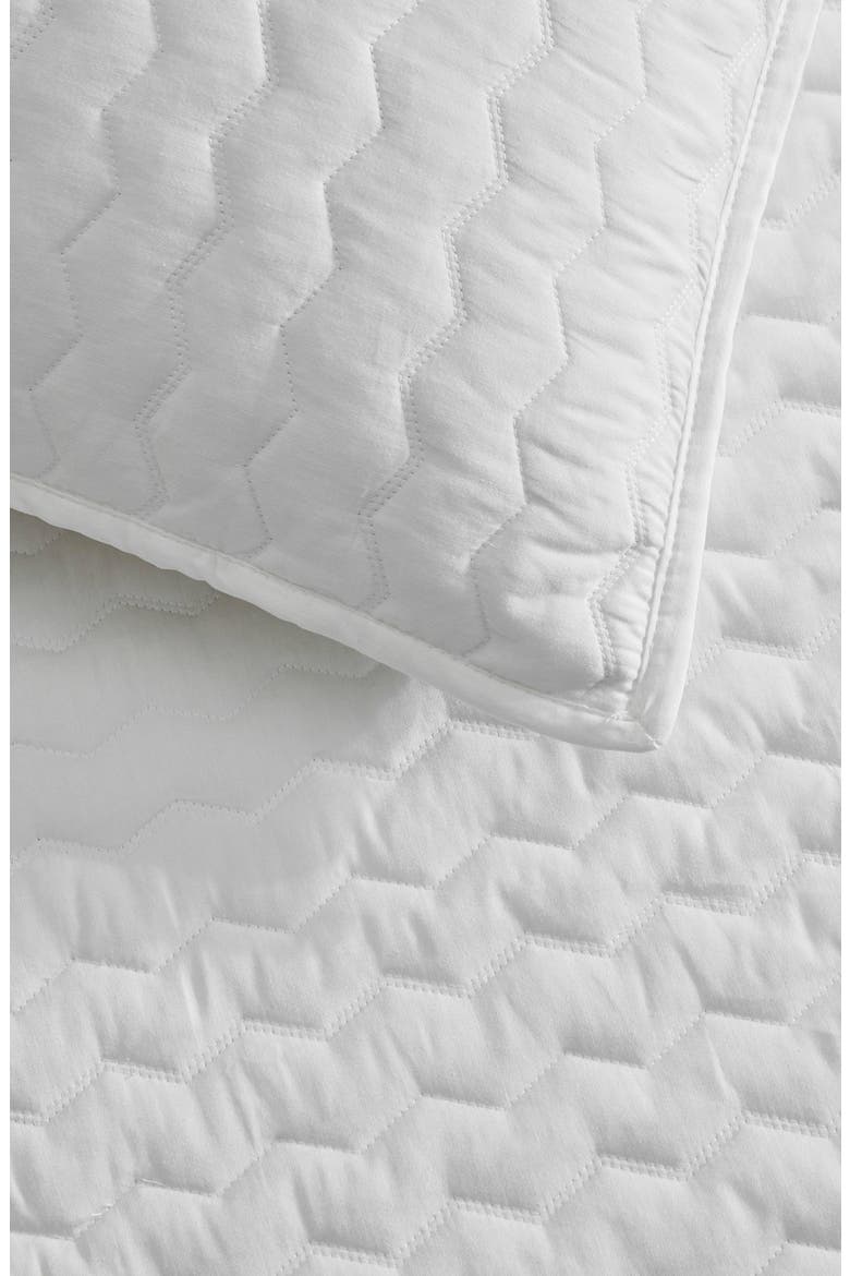Herringbone Sateen Quilt & Sham Set, Alternate, color, SOFT CHARCOAL