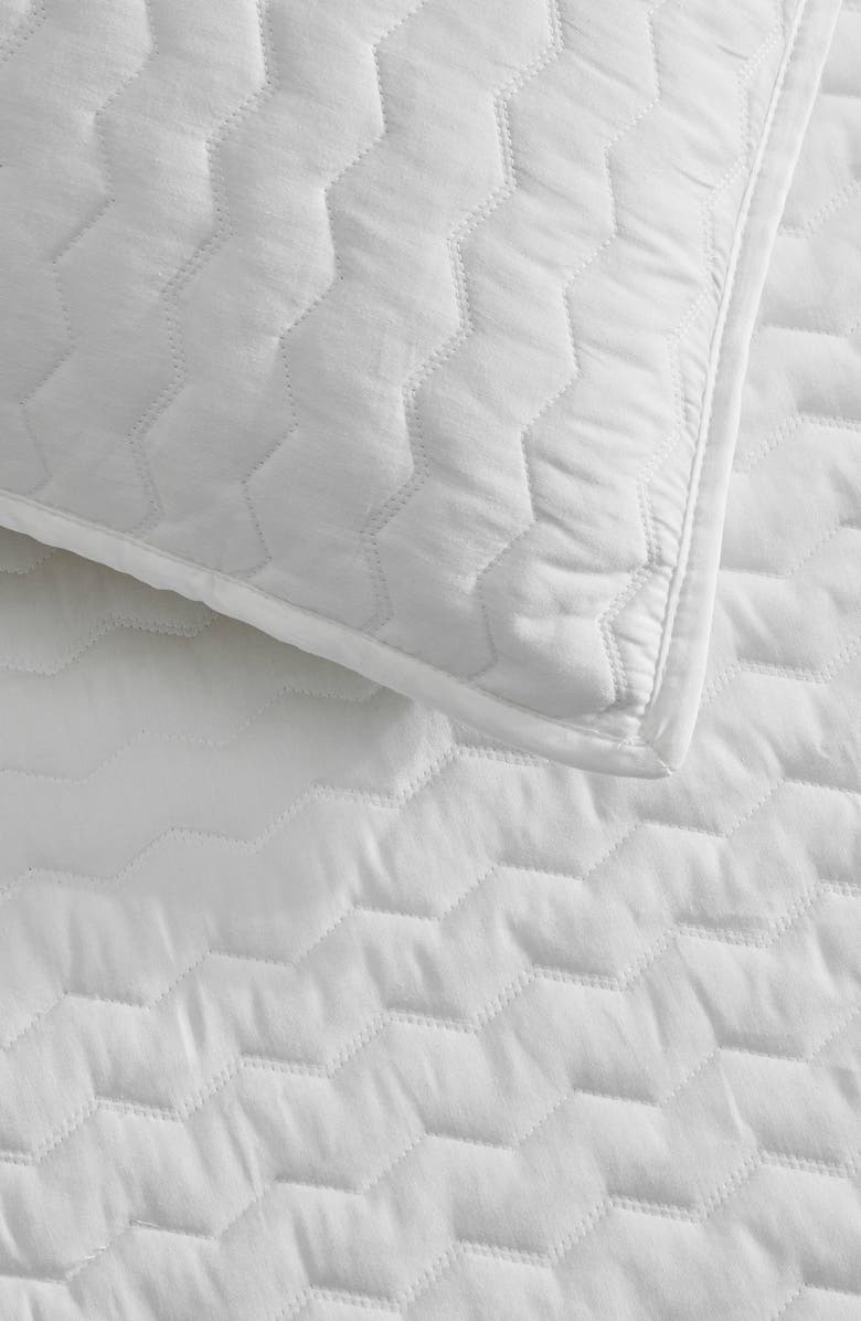 Vera Wang Herringbone Sateen Quilt & Sham Set, Alternate, color,