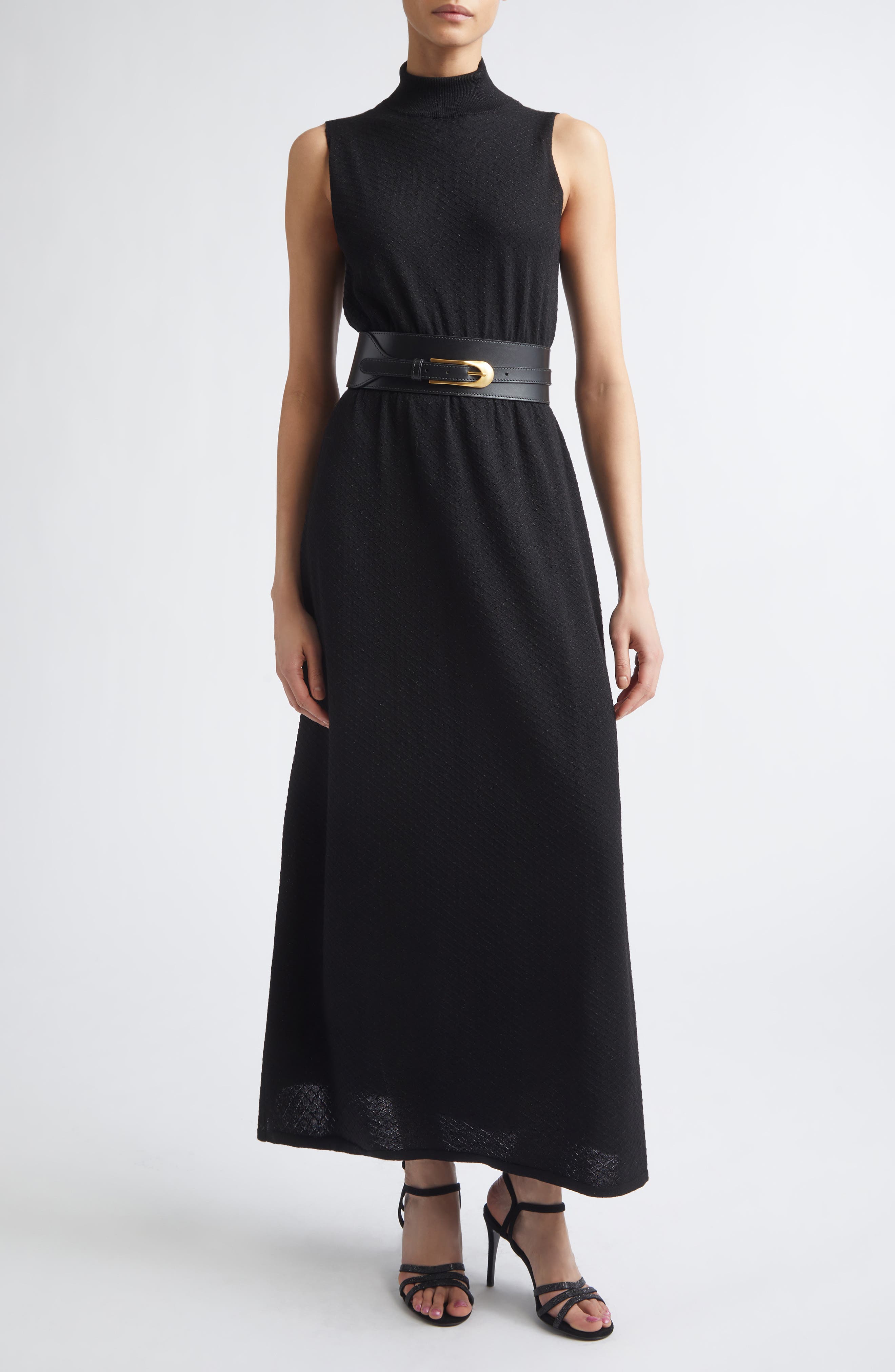 selected 22 BLACK
