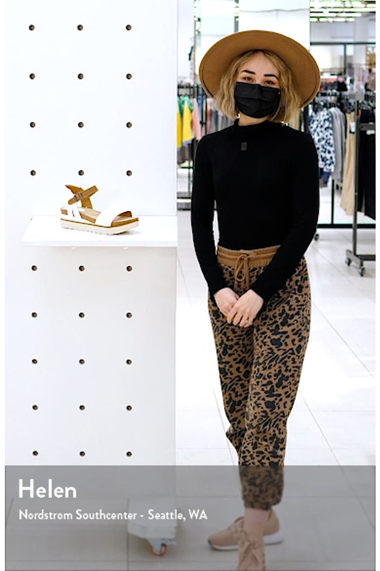 Clea 01 Platform Sandal video