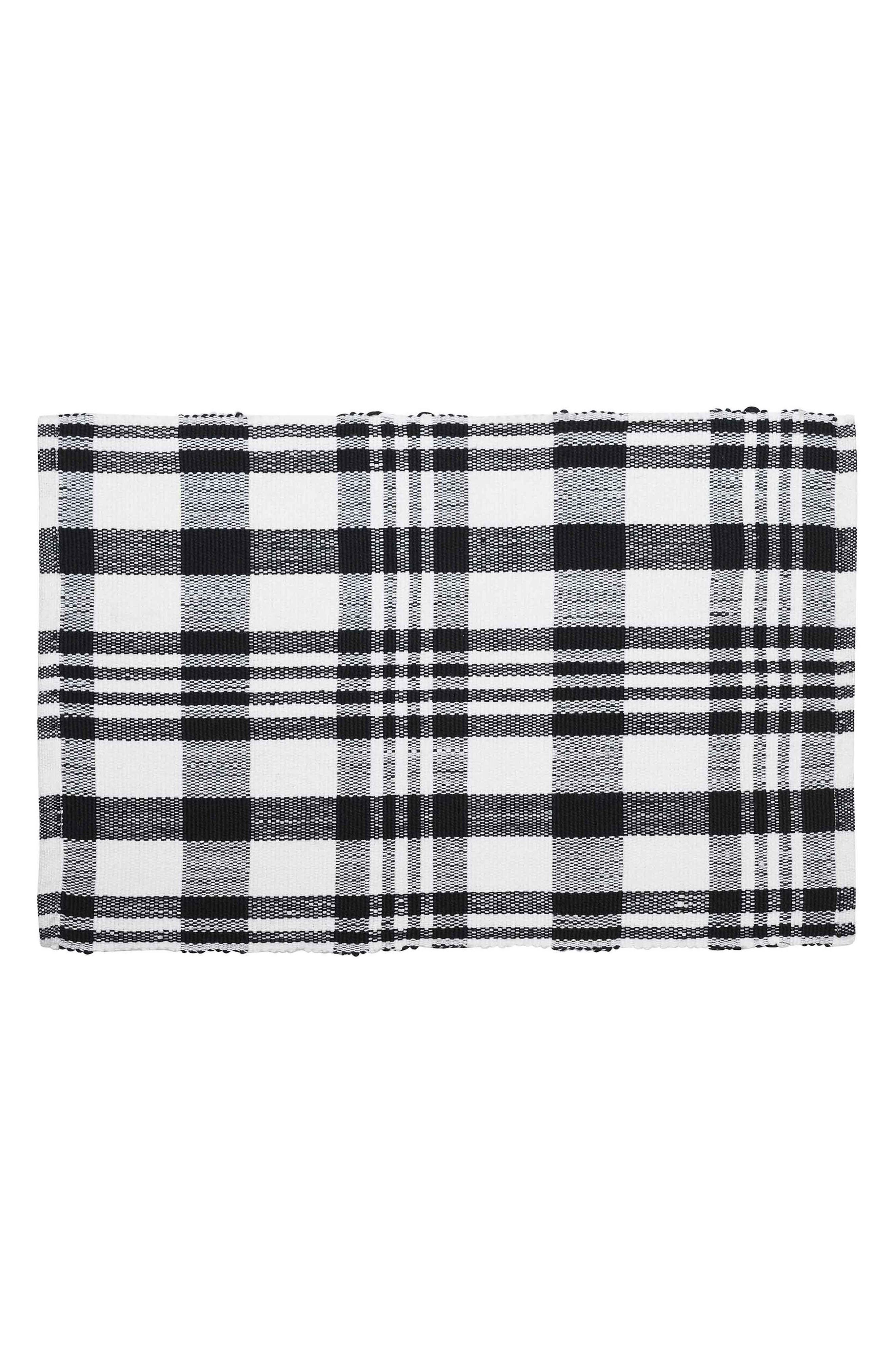 VCNY HOME Plaid Accent Rug