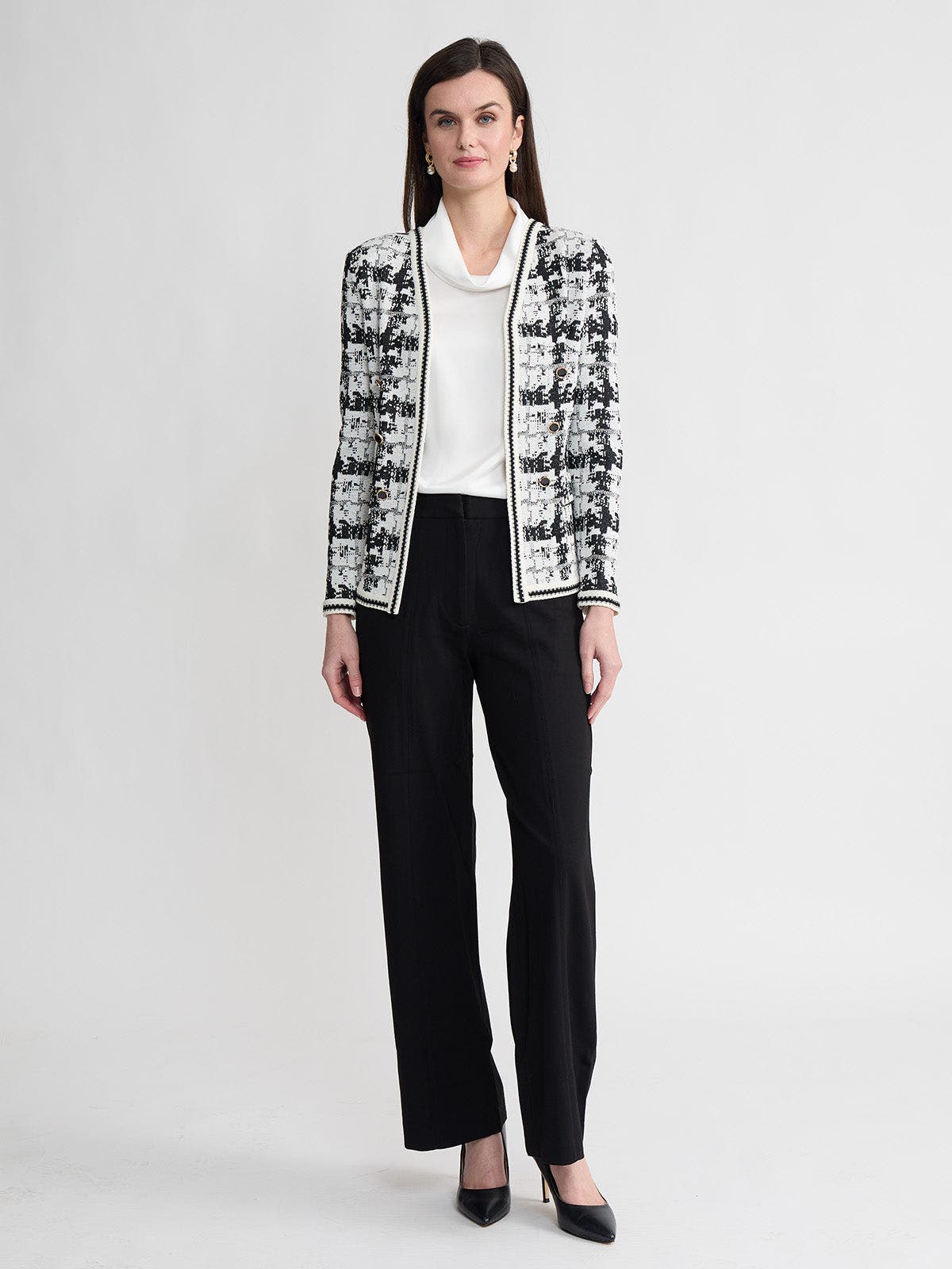selected Black/New Ivory