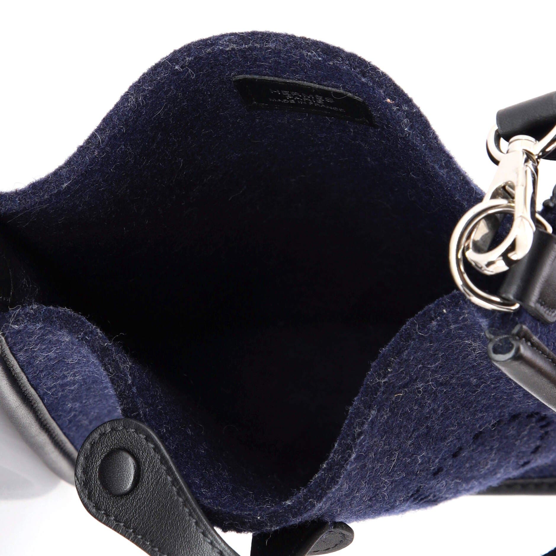 Pre-Owned Hermes Evelyne Bag Gen III Felt TPM, Alternate, color, Bleu Nuit