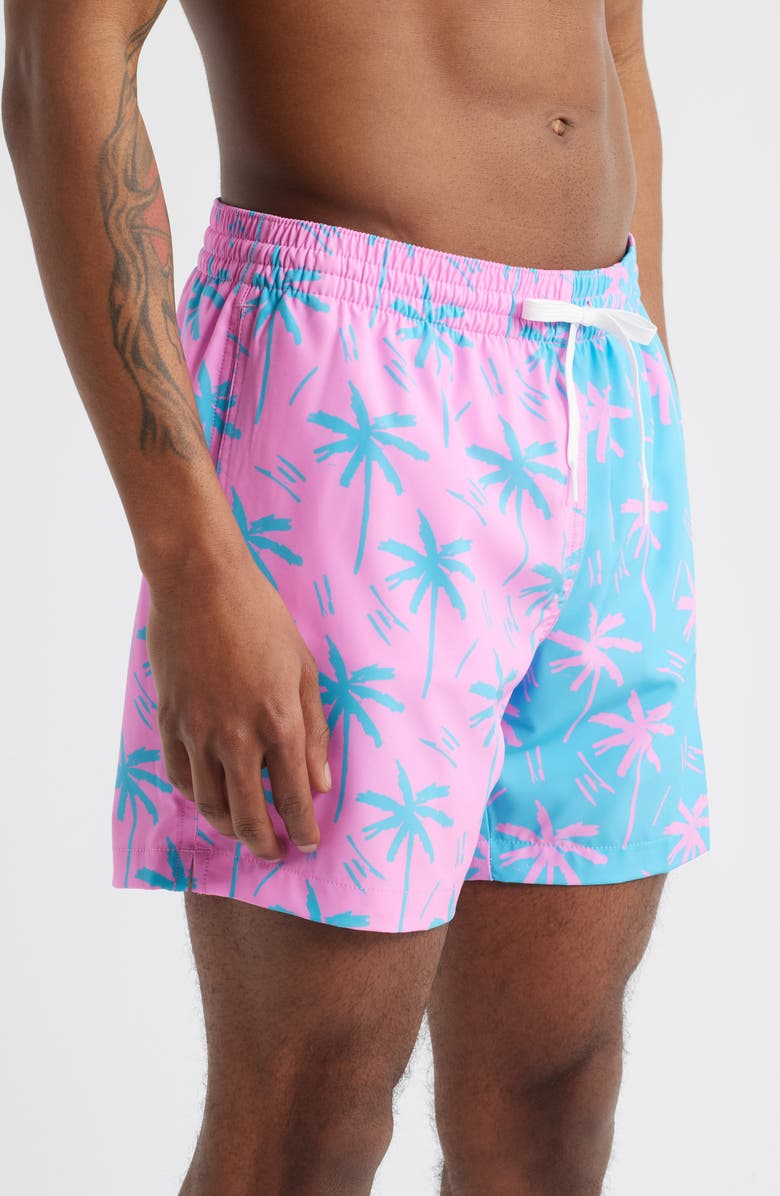 Chubbies The Prince of Prints 5.5-Inch Classic Lined Swim Trunks, Alternate, color, Bright Blue/ Pink