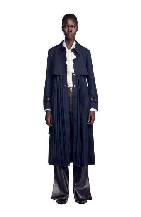 Trench with pleated leather collar