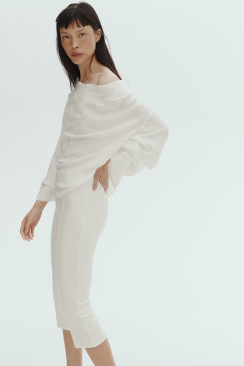 Crease-leg Capri Trousers