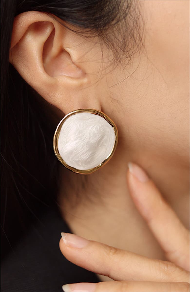 RC RETRO CHIC Enamel Ripple Earrings, Alternate, color, White & Gold