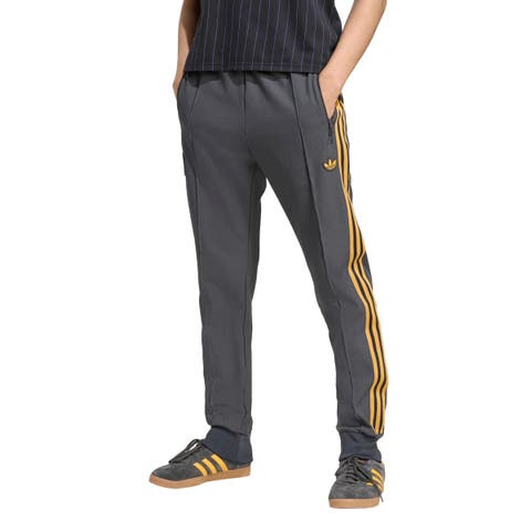 Men's adidas Charcoal Manchester United Lifestyler Track Pants