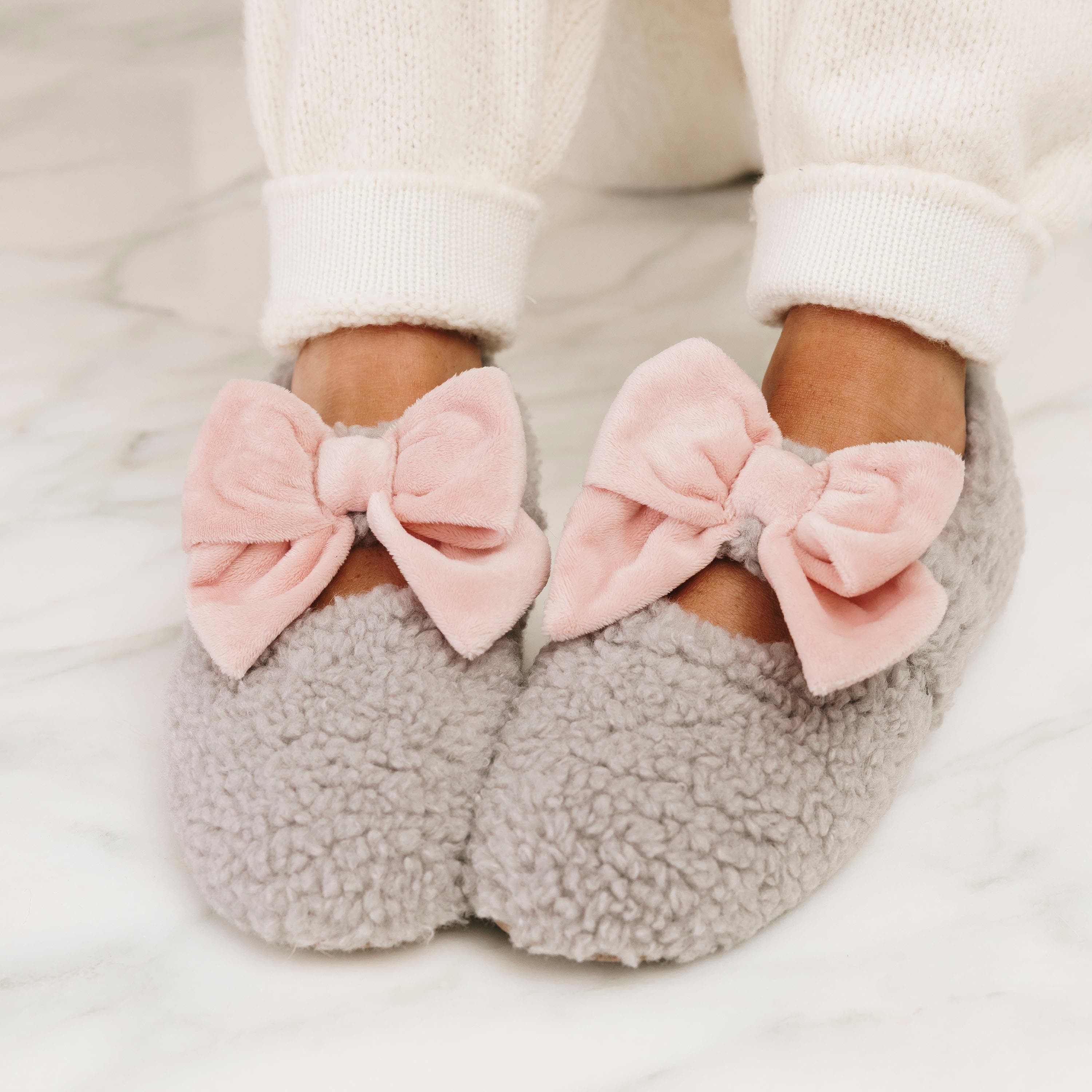 DEARFOAMS Maryanne Luxe Teddy Maryjane, Alternate, color, Grey