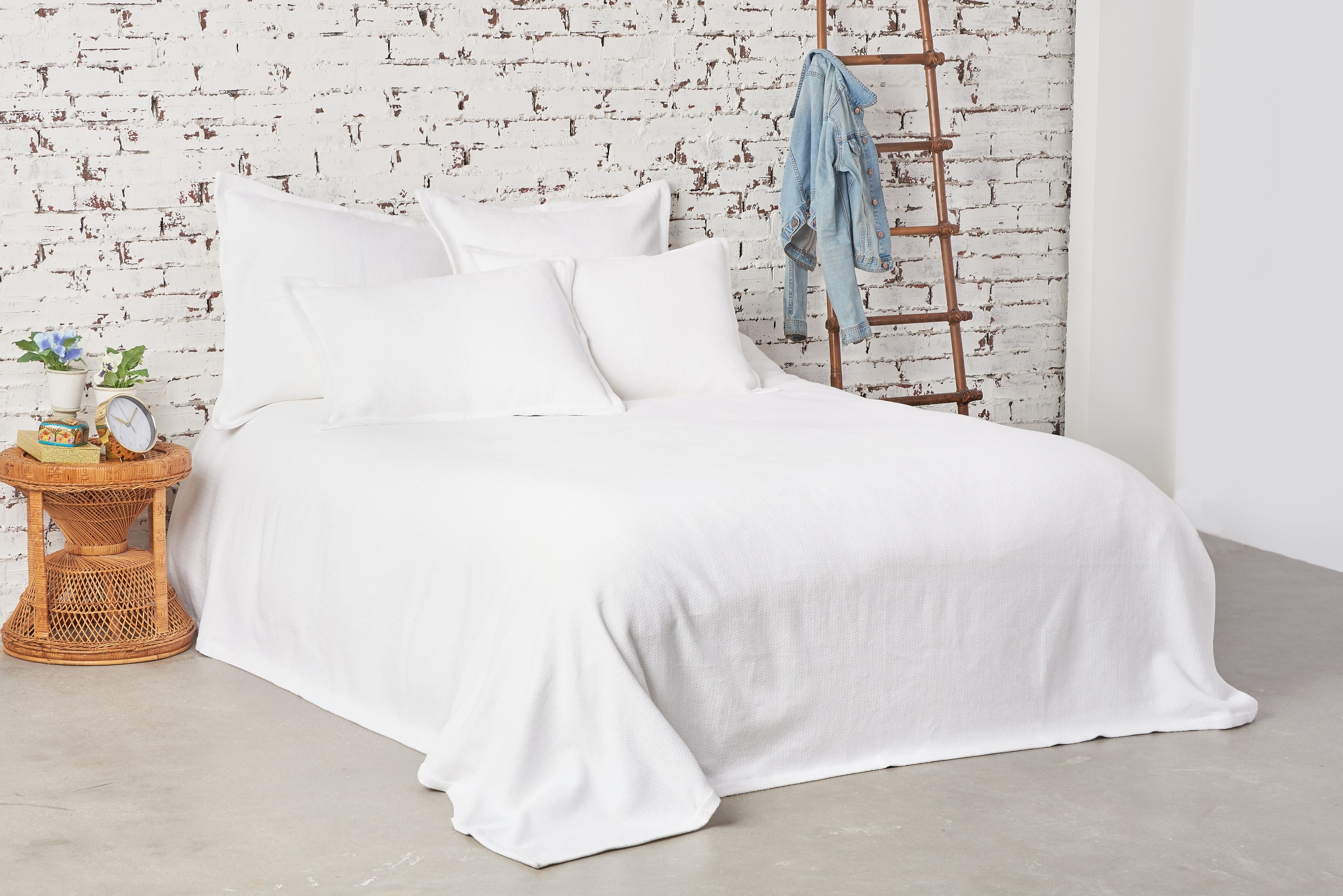 selected White