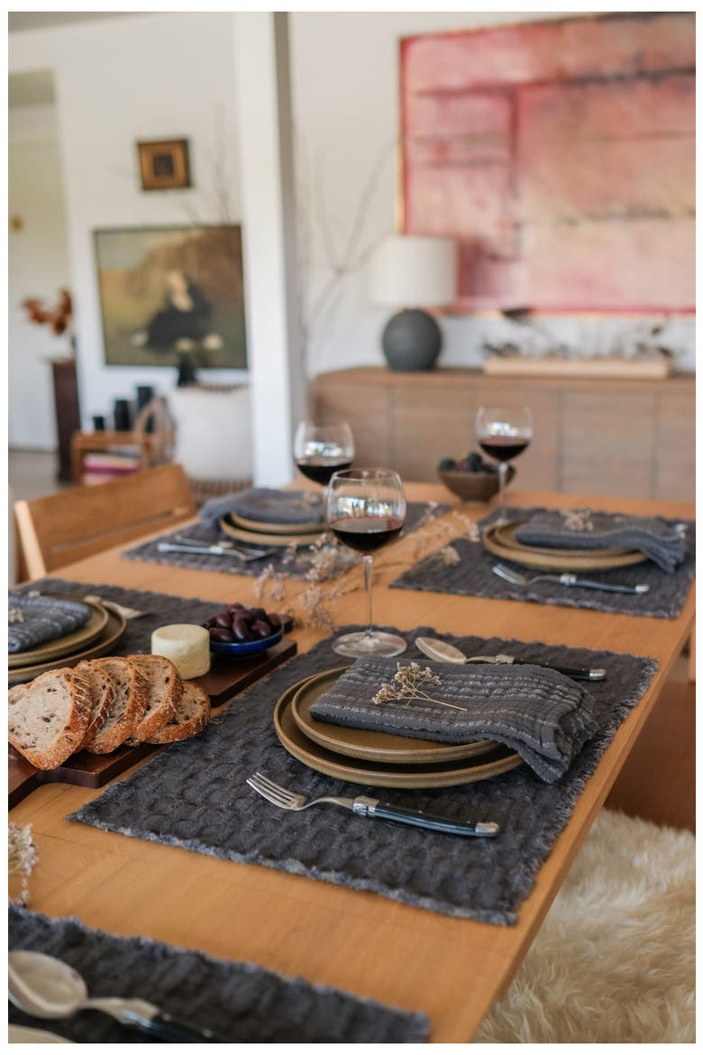 Wren Set of 4 Placemats, Alternate, color, CHARCOAL