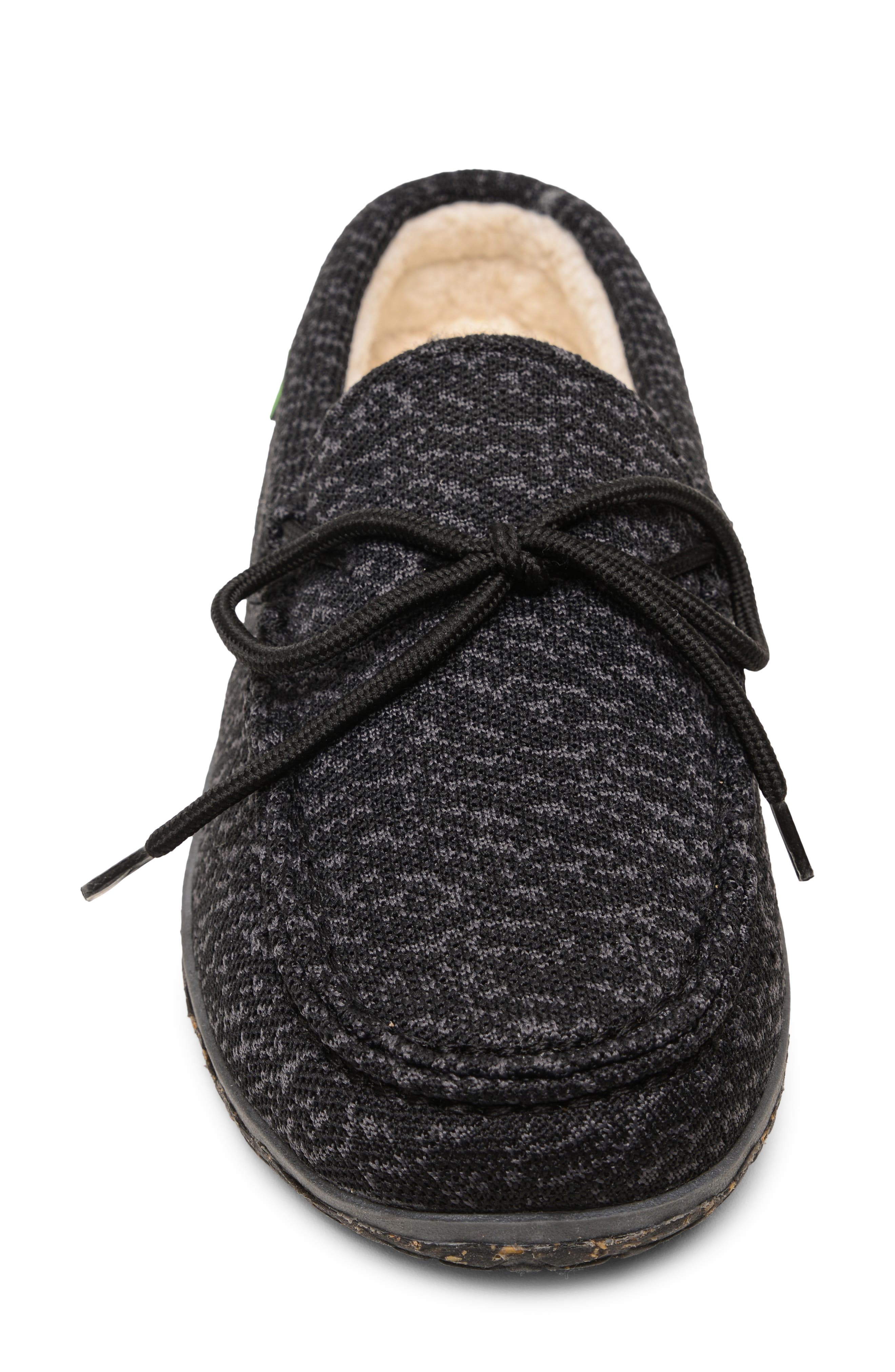 Minnetonka Oak Moccasin Slipper, Alternate, color, Black