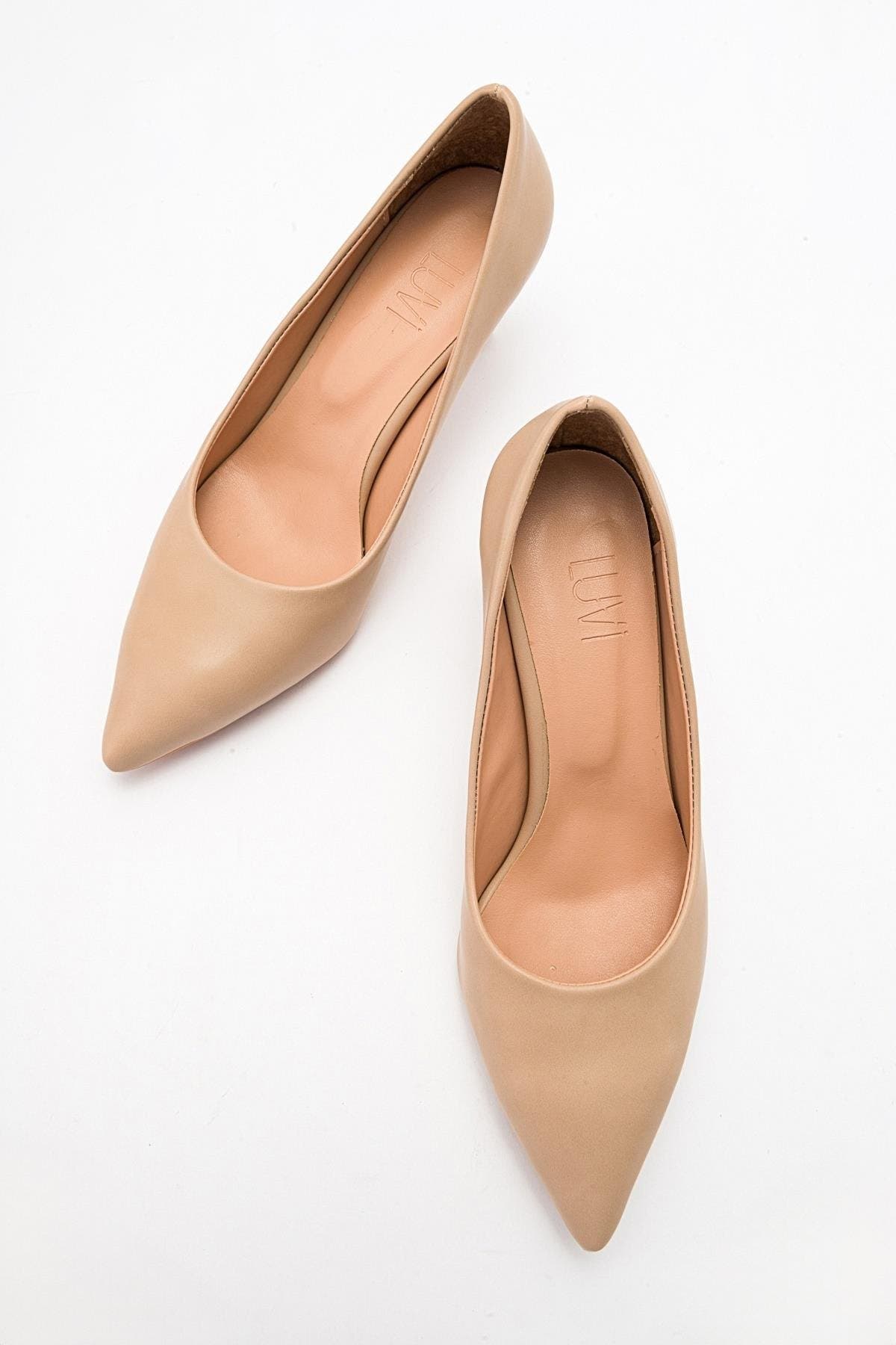 Pedra Pointed Toe Pump, Alternate, color, Beige