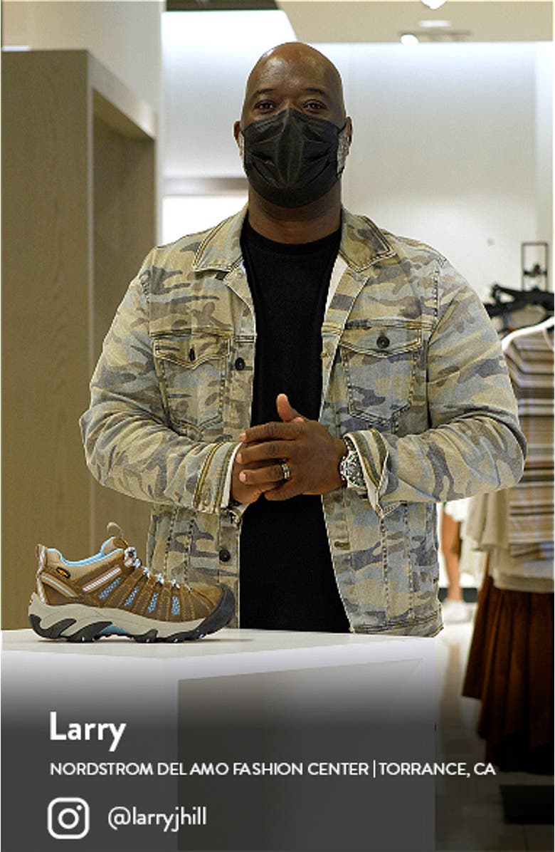 Voyageur Hiking Shoe, sales video thumbnail