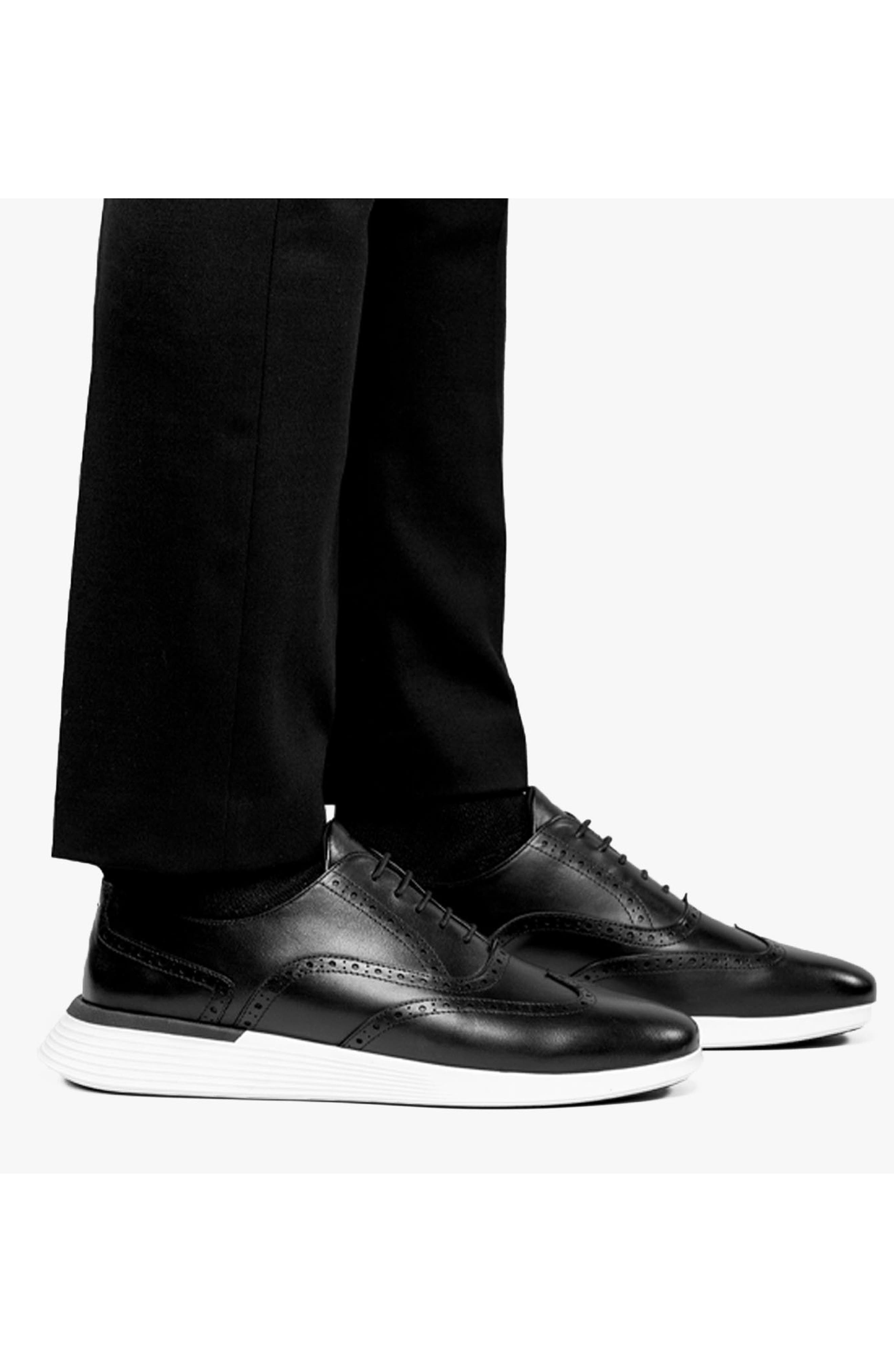Wolf & Shepherd Crossover<sup>™</sup> Wingtip Oxford, Alternate, color, 