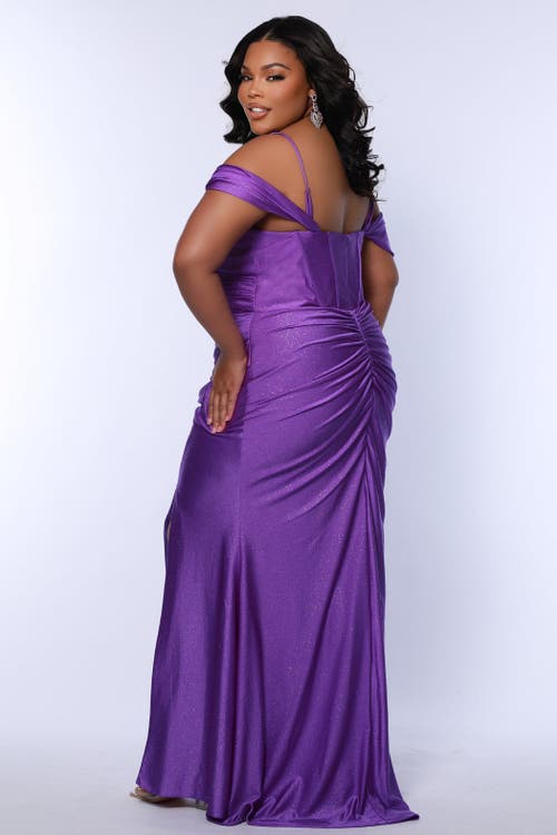 Sydney's Closet Sweetheart Neckline Drape Sleeve Slim Fitted Plus Size Gown In Violet