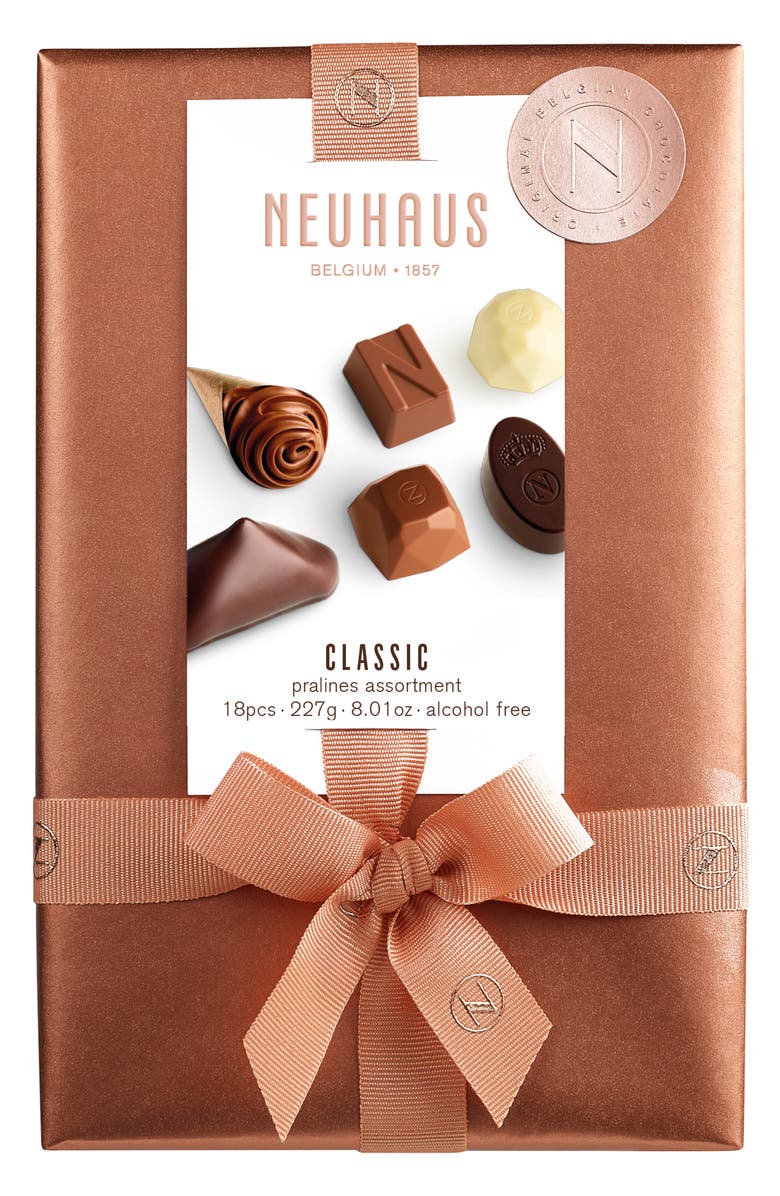 NEUHAUS 18-Piece Classic Praline Assortment Ballotin, Main, color, Brown