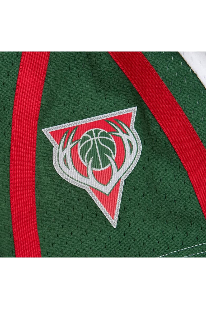 Men's Mitchell & Ness White Milwaukee Bucks 2013/14 Swingman Shorts, Alternate, color, White