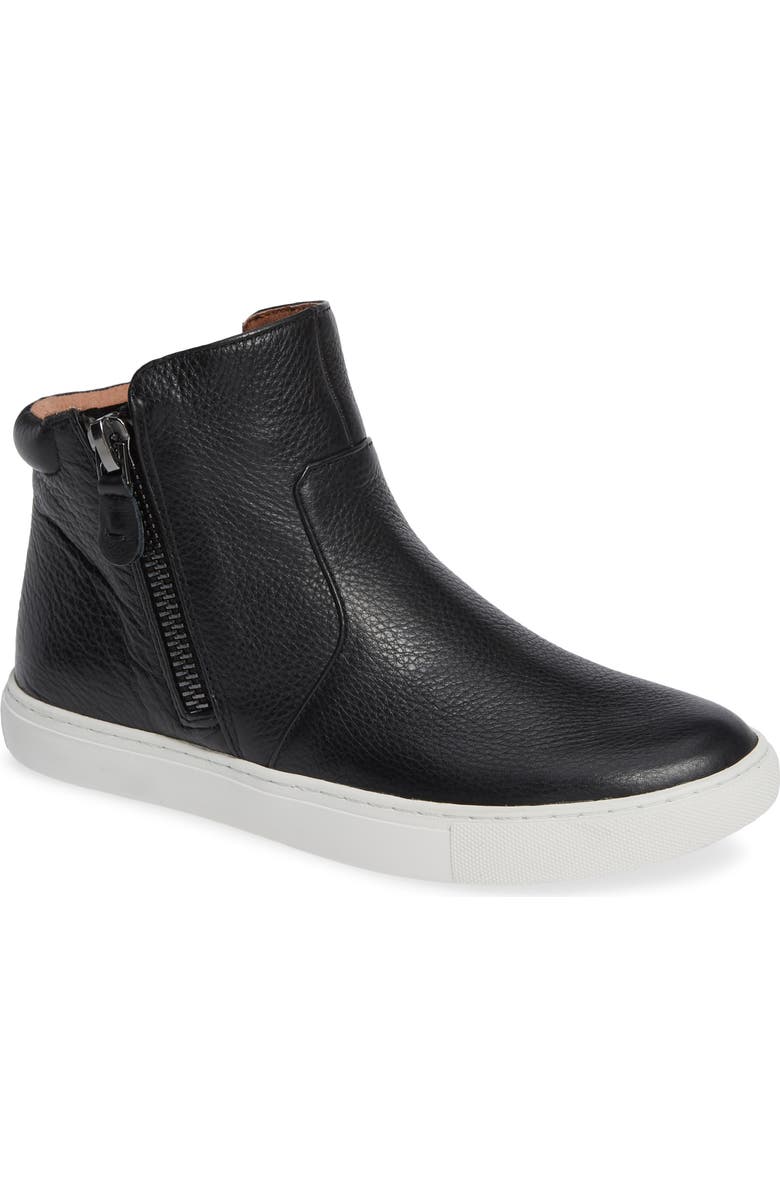 Gentle Souls by Kenneth Cole Carter Bootie, Main, color,