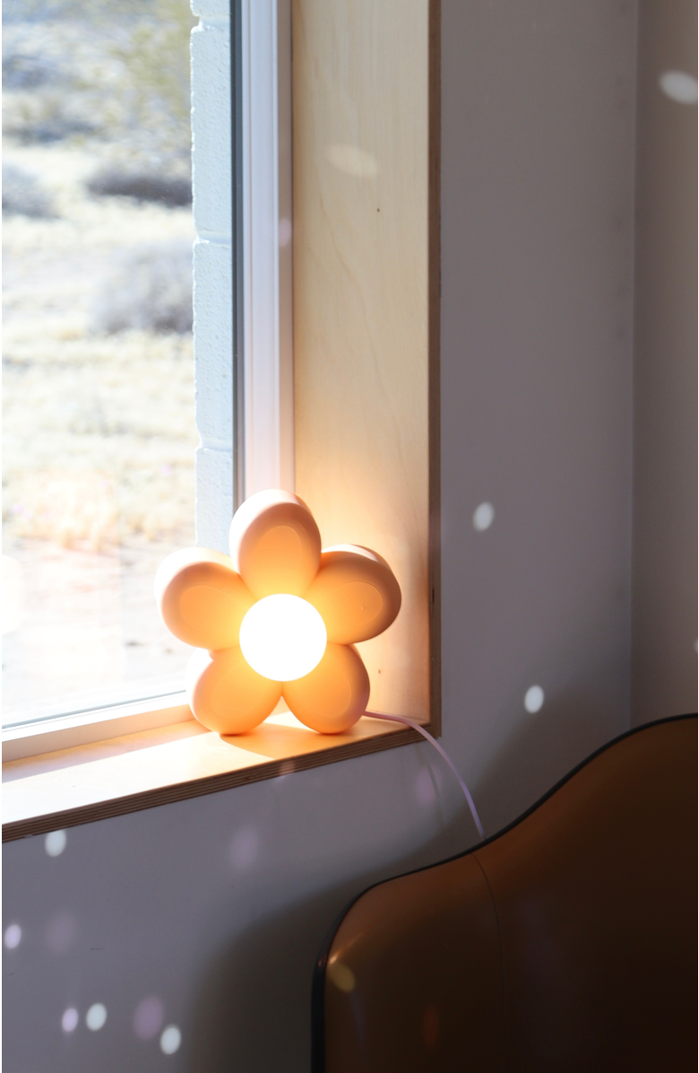 Sofiest Designs Daisy Lamp, Alternate, color, Orange Peel