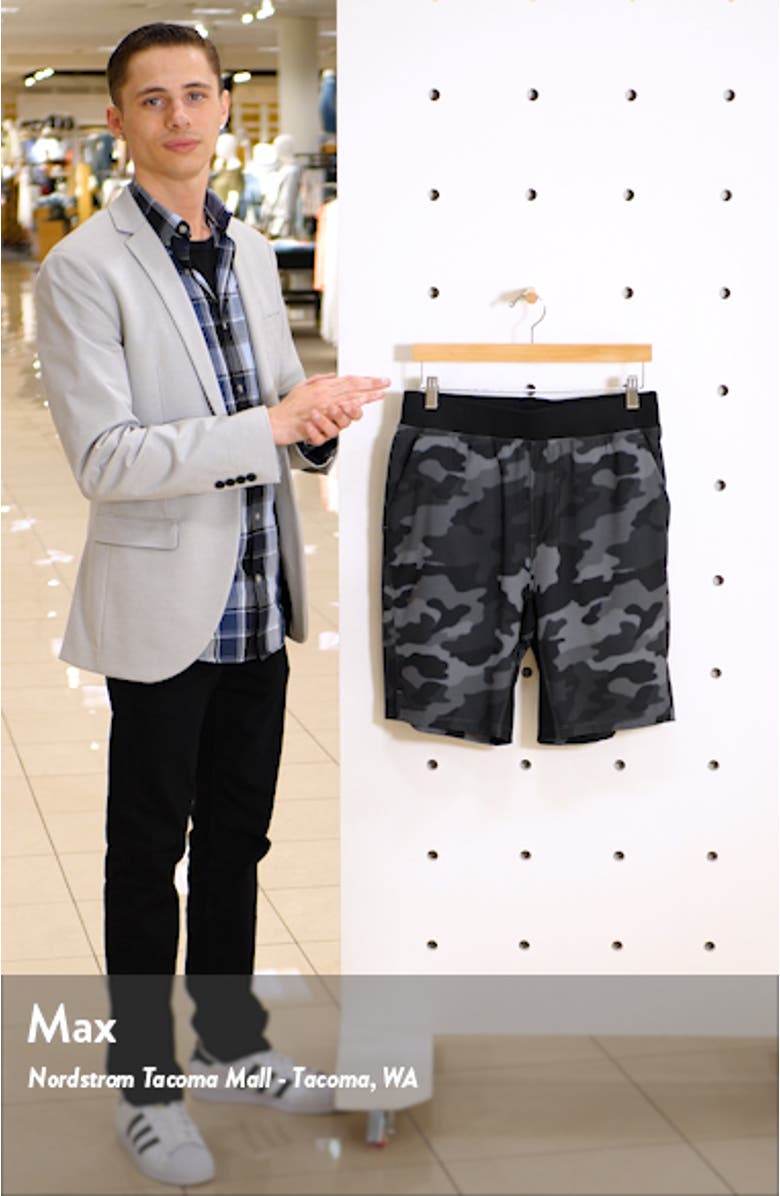 Core Stretch Woven Shorts, sales video thumbnail