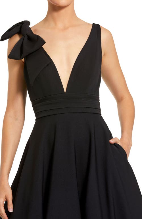 Mac Duggal Crepe Sleeveless V Neck Ballgown With Bow In Black