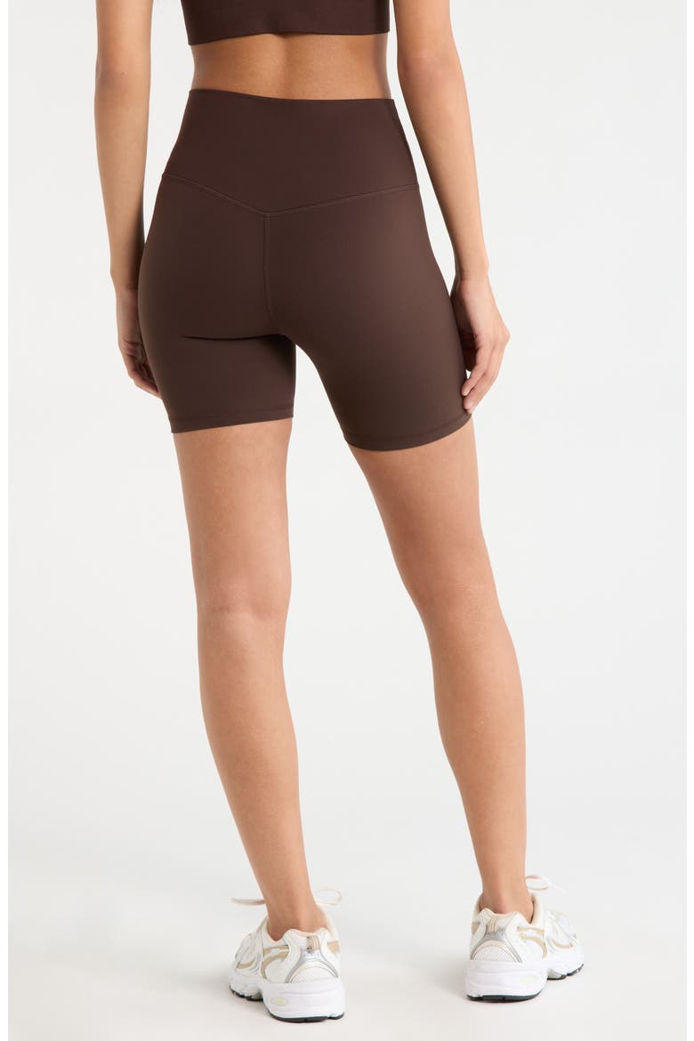 Studio Luxe Bike Shorts, Alternate, color, BROWN MOLE