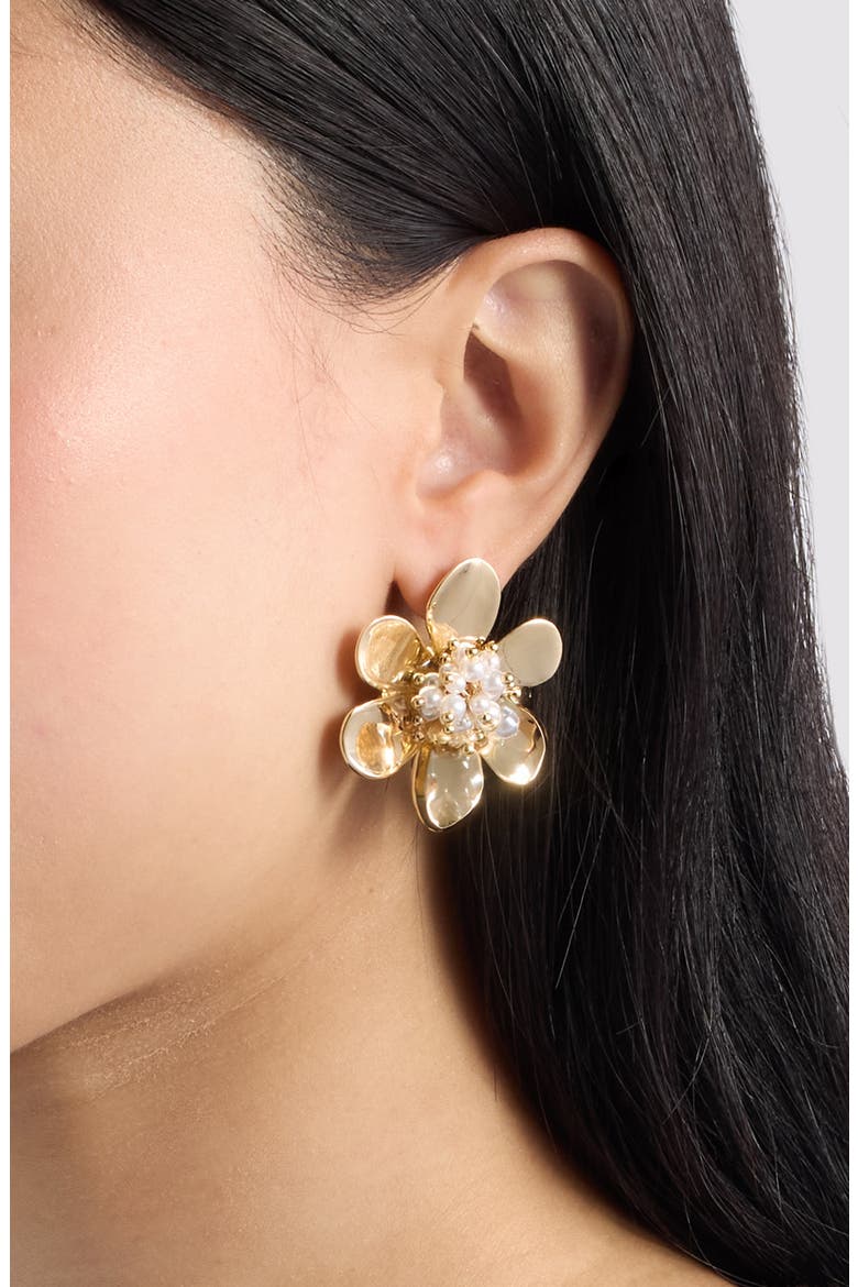 Faux Pearl Flower Stud Earrings, Alternate, color, WHITE- GOLD