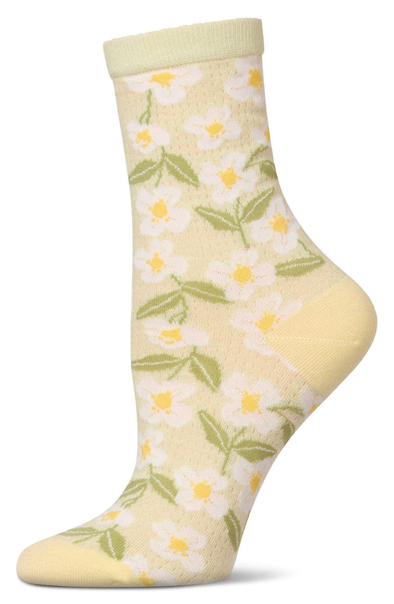 MeMoi Daisy Pointelle Crew Socks, Main, color, 