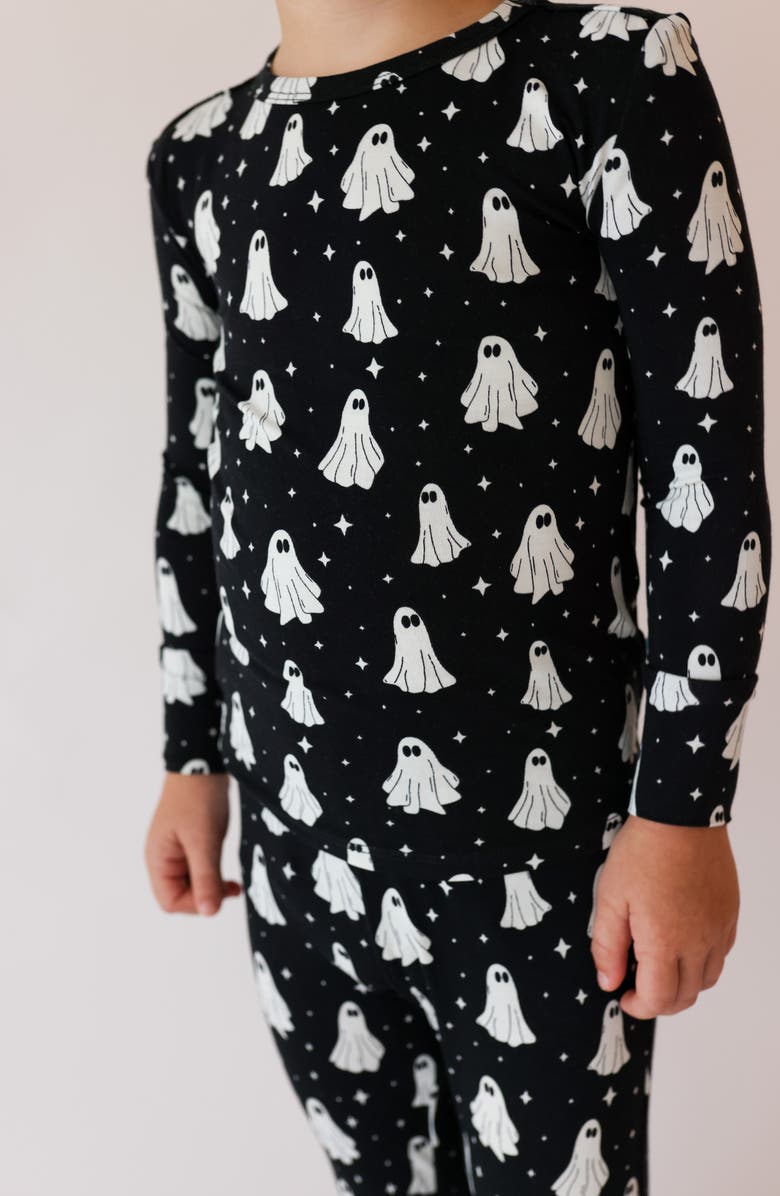Posh Peanut Kids' Ghostly Print Glow in the Dark Fitted Two-Piece Pajamas, Alternate, color, Ghostly